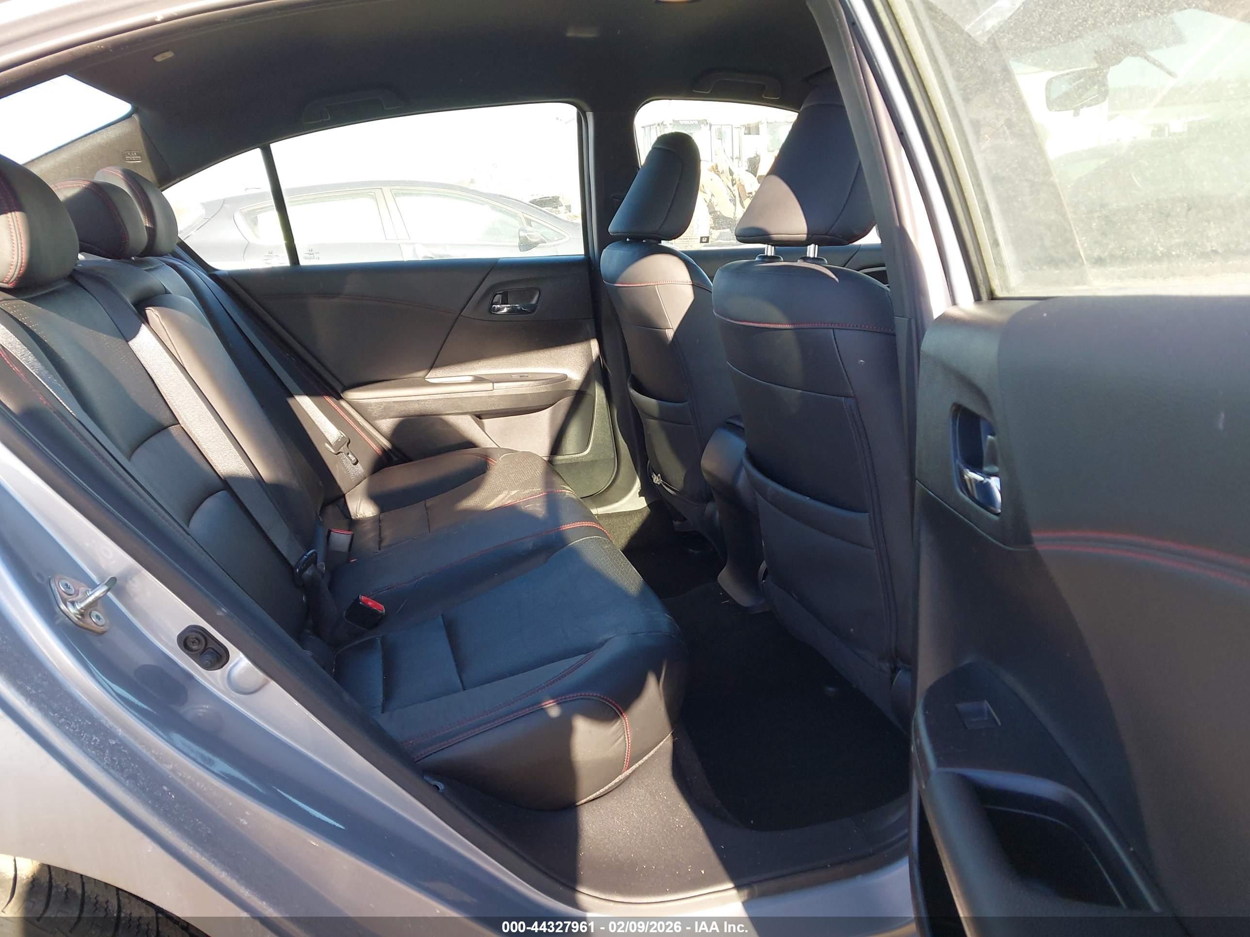 HONDA ACCORD image 8