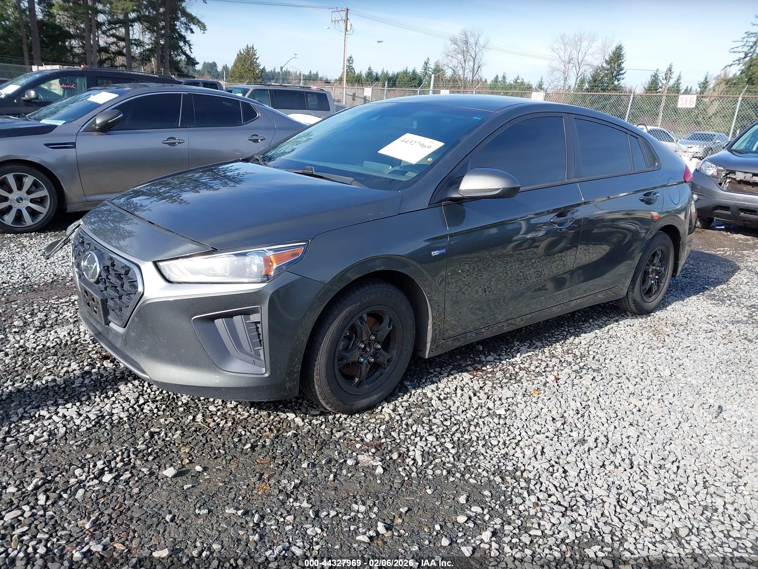 HYUNDAI IONIQ image 2