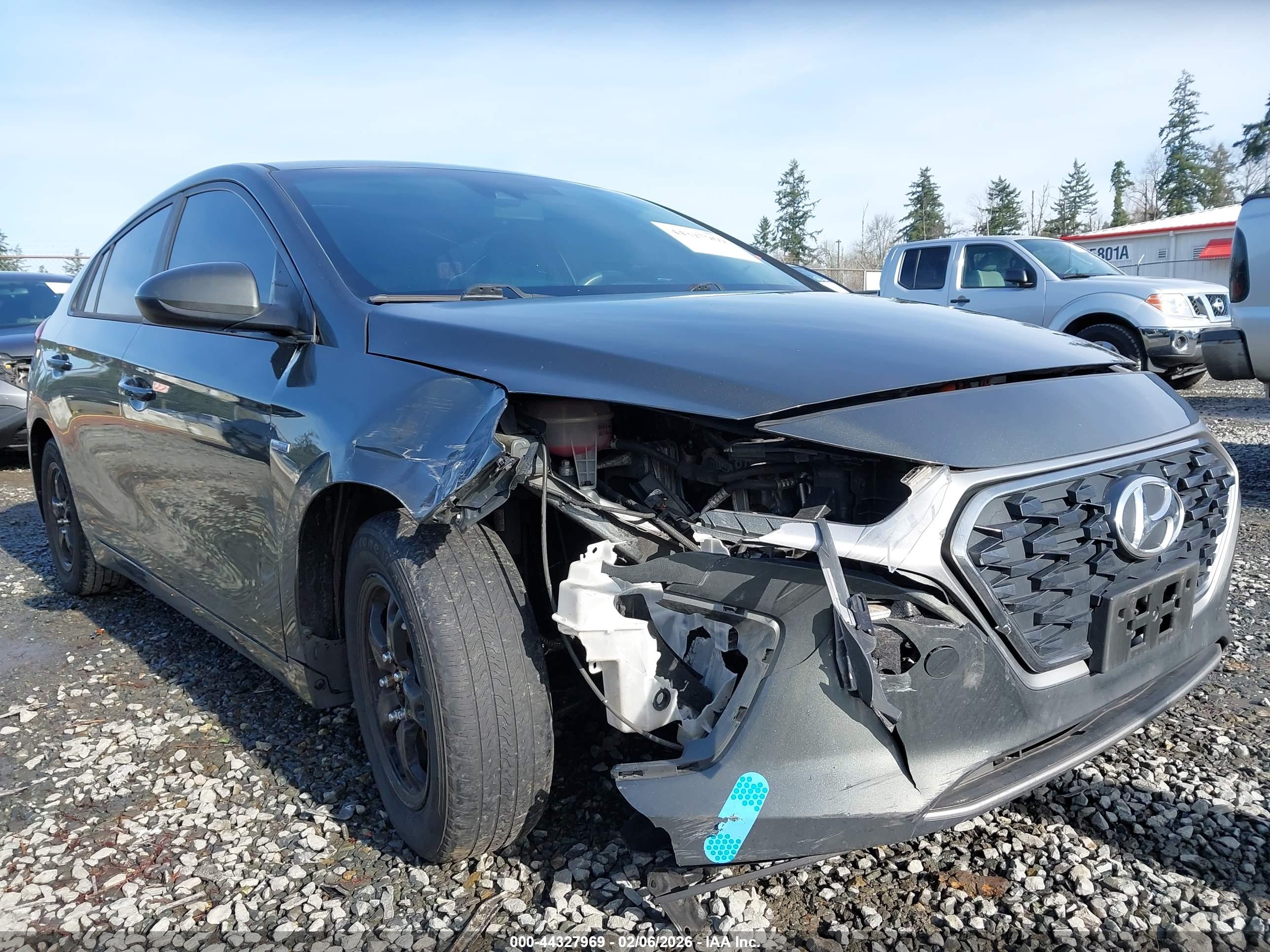 HYUNDAI IONIQ image 6