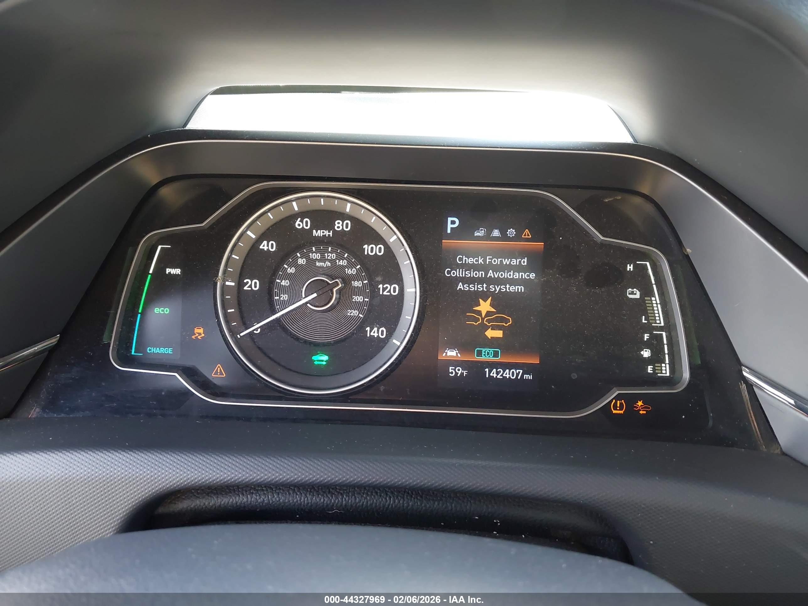 HYUNDAI IONIQ image 7