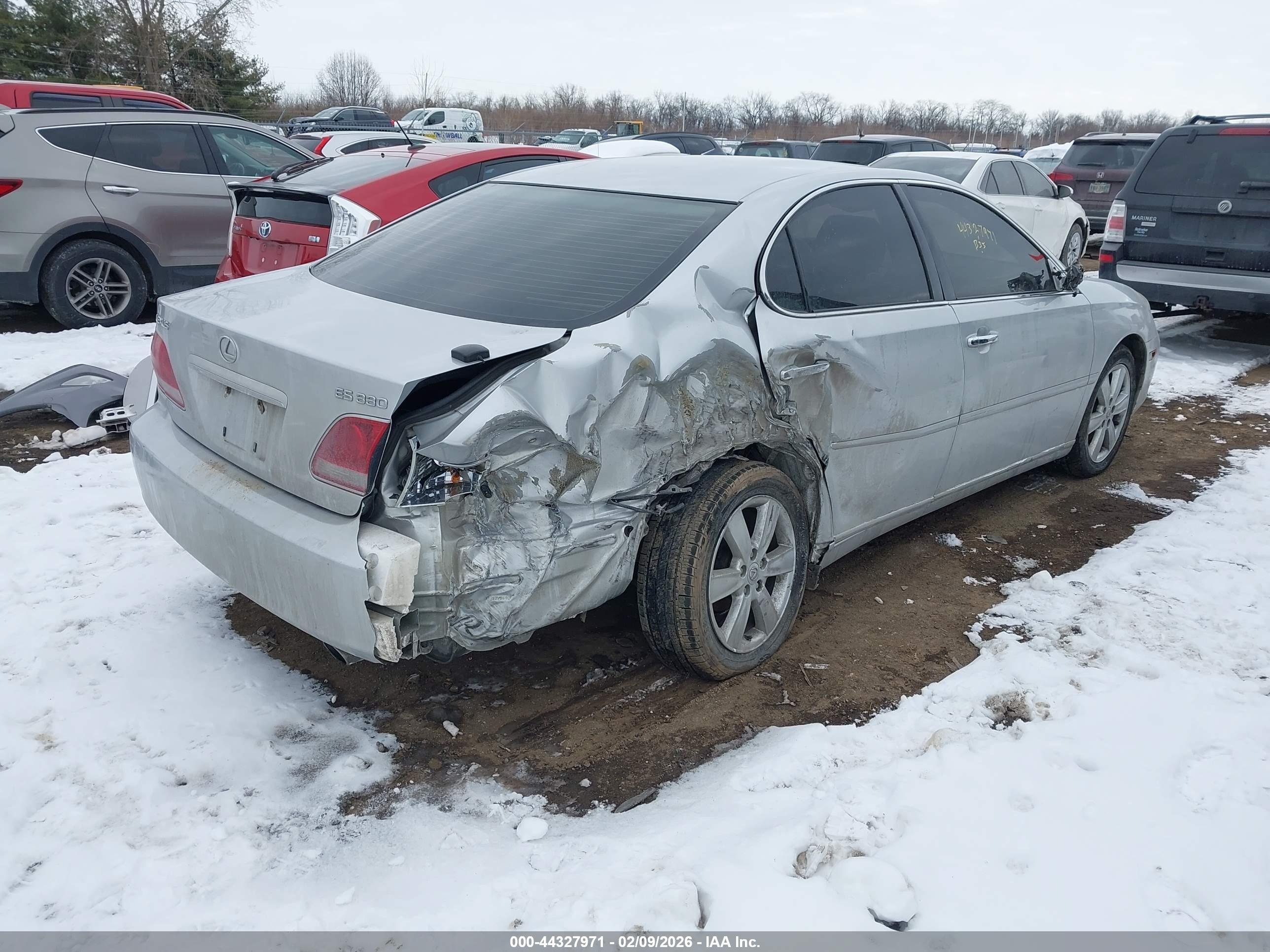 LEXUS ES image 4