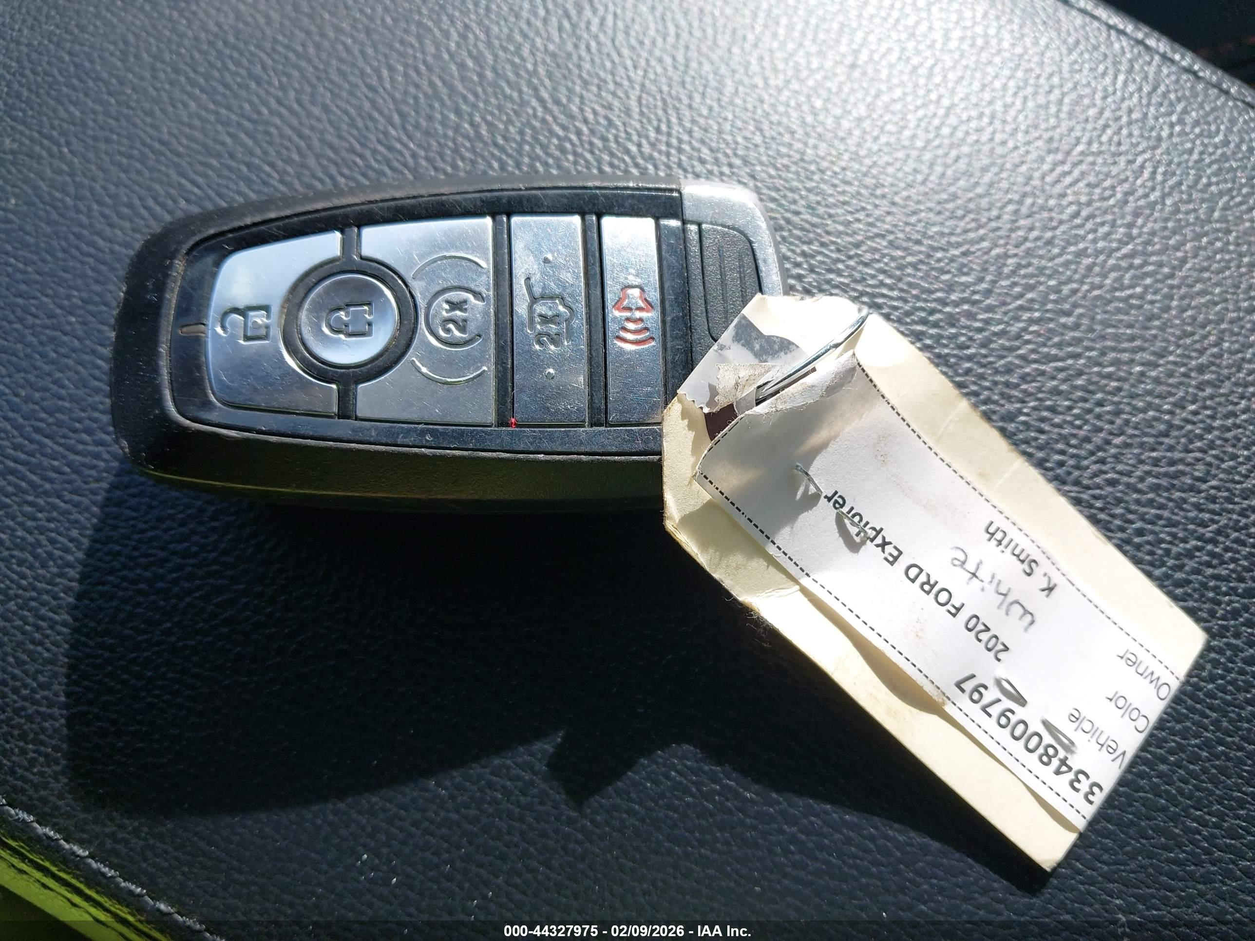 FORD EXPLORER image 11