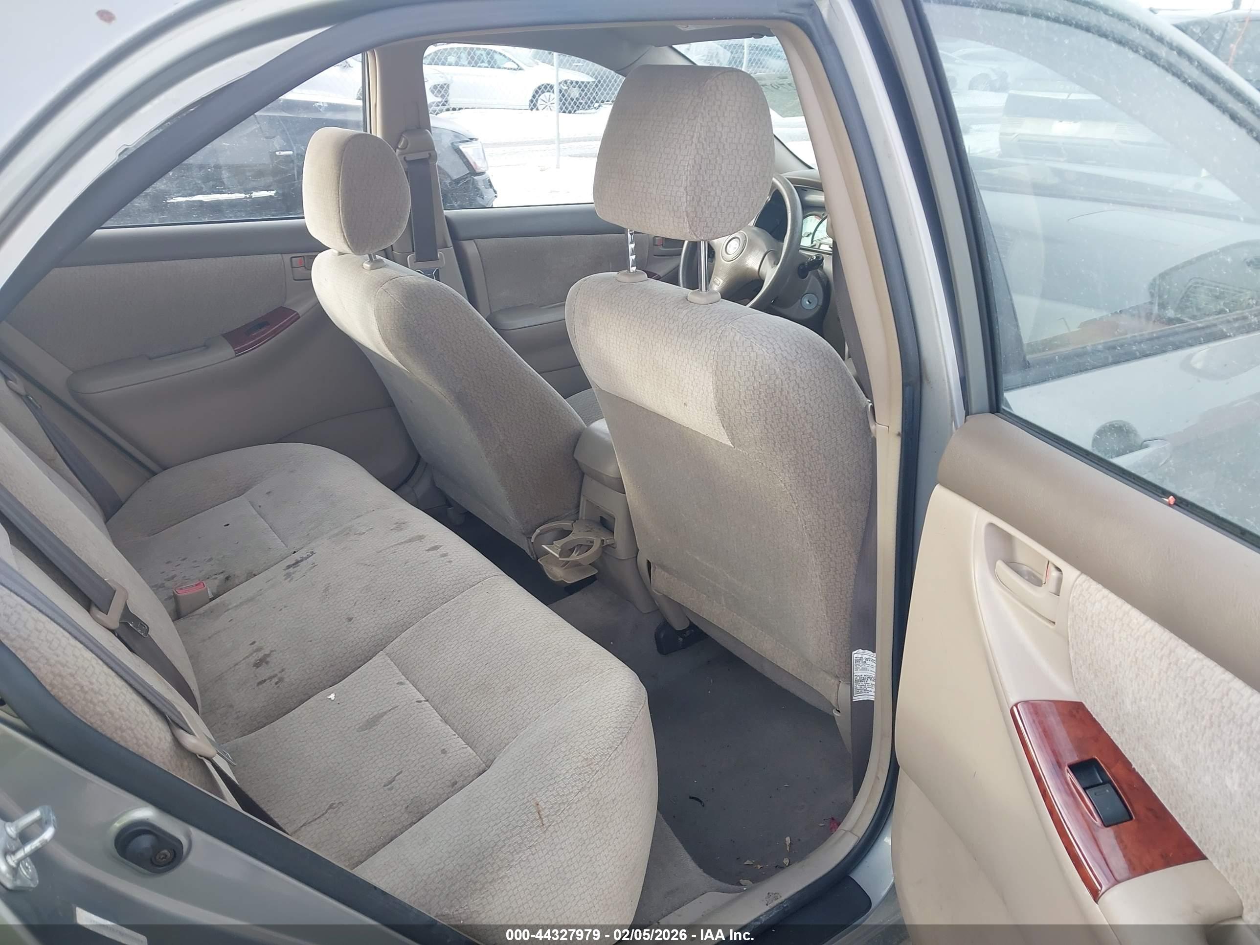 TOYOTA COROLLA image 8