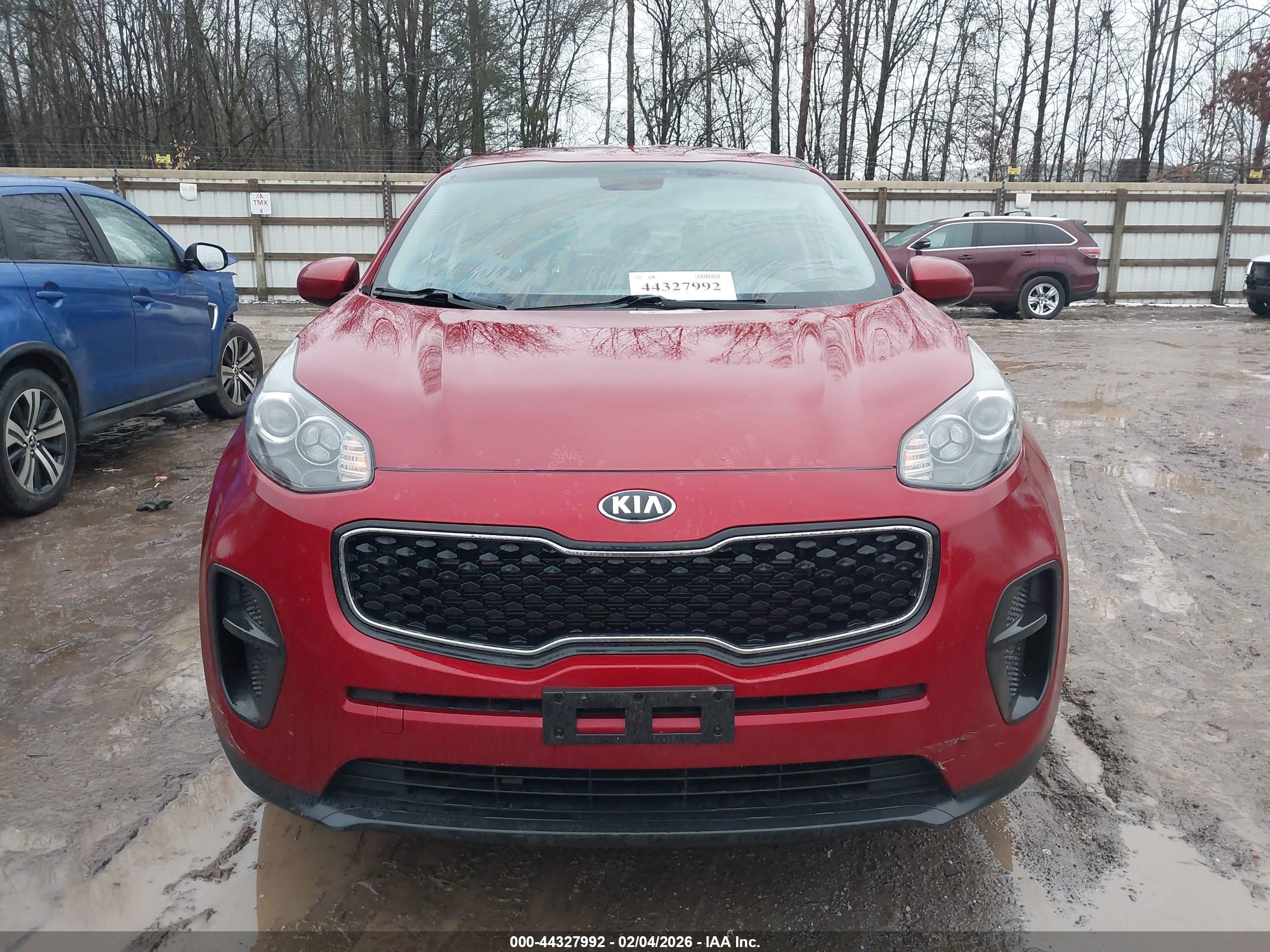 KIA SPORTAGE image 6