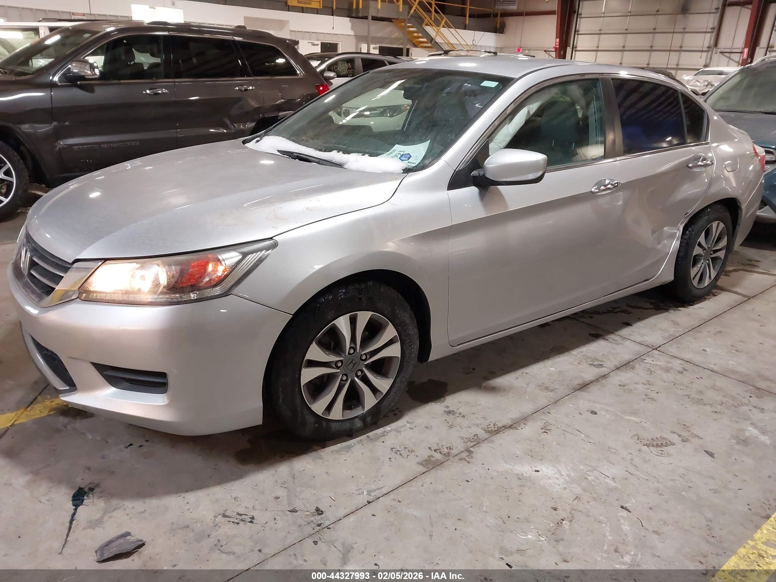HONDA ACCORD image 2