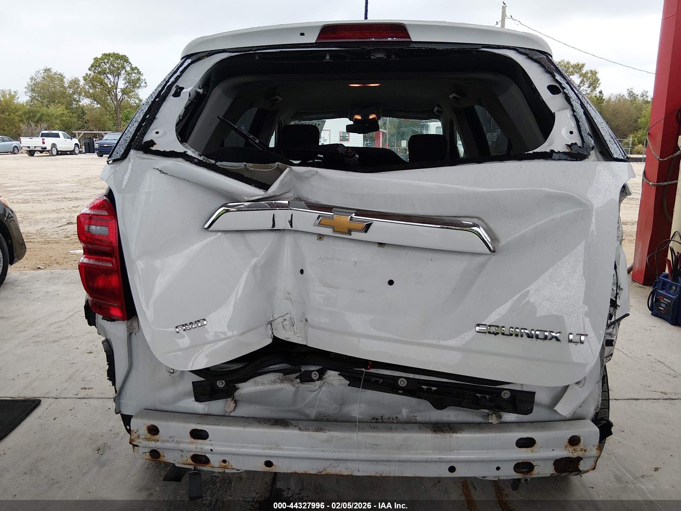 CHEVROLET EQUINOX image 6