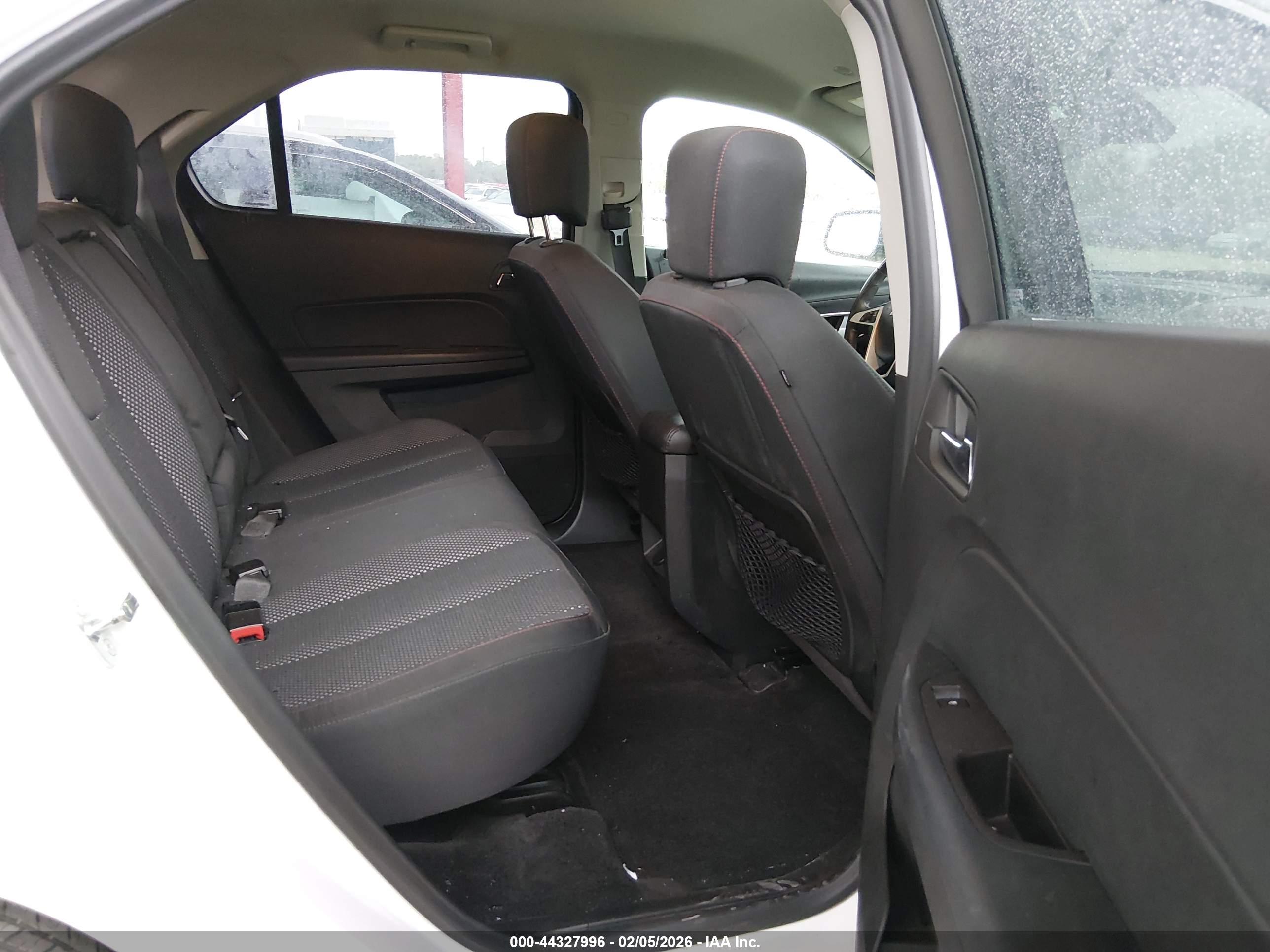 CHEVROLET EQUINOX image 8