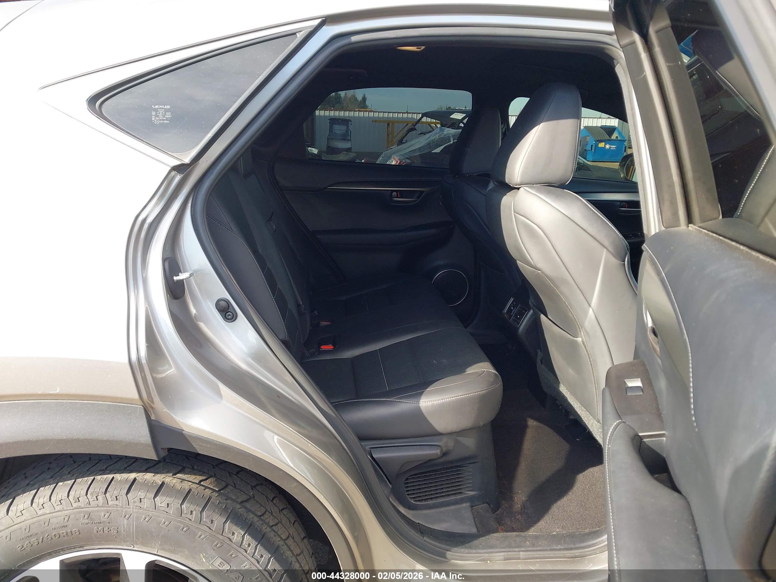 LEXUS NX image 8