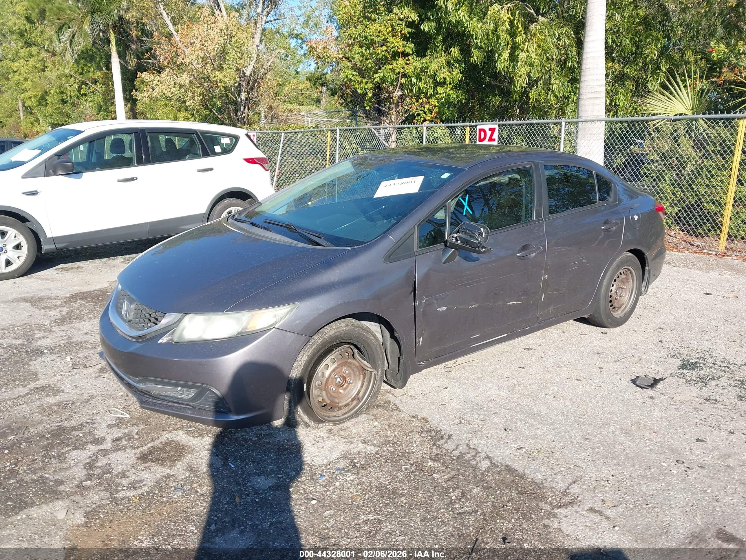 HONDA CIVIC image 2