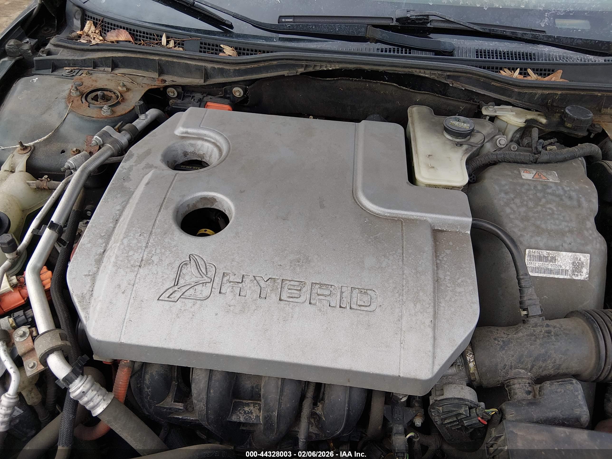 FORD FUSION image 10