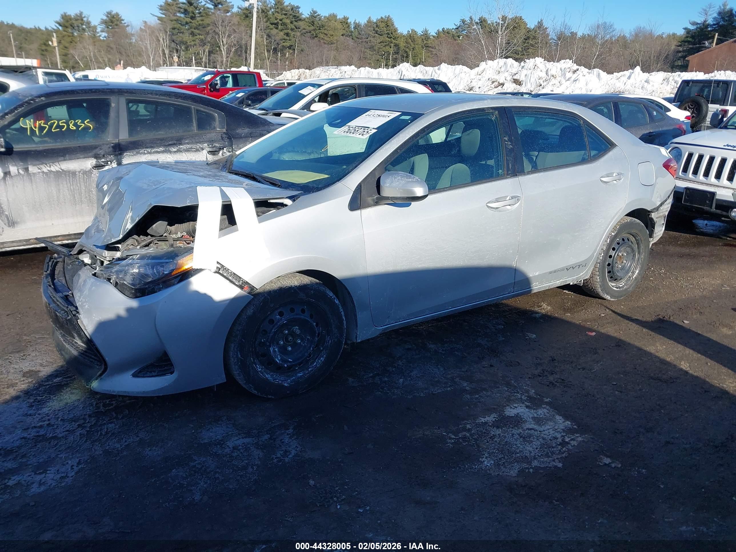 TOYOTA COROLLA image 2