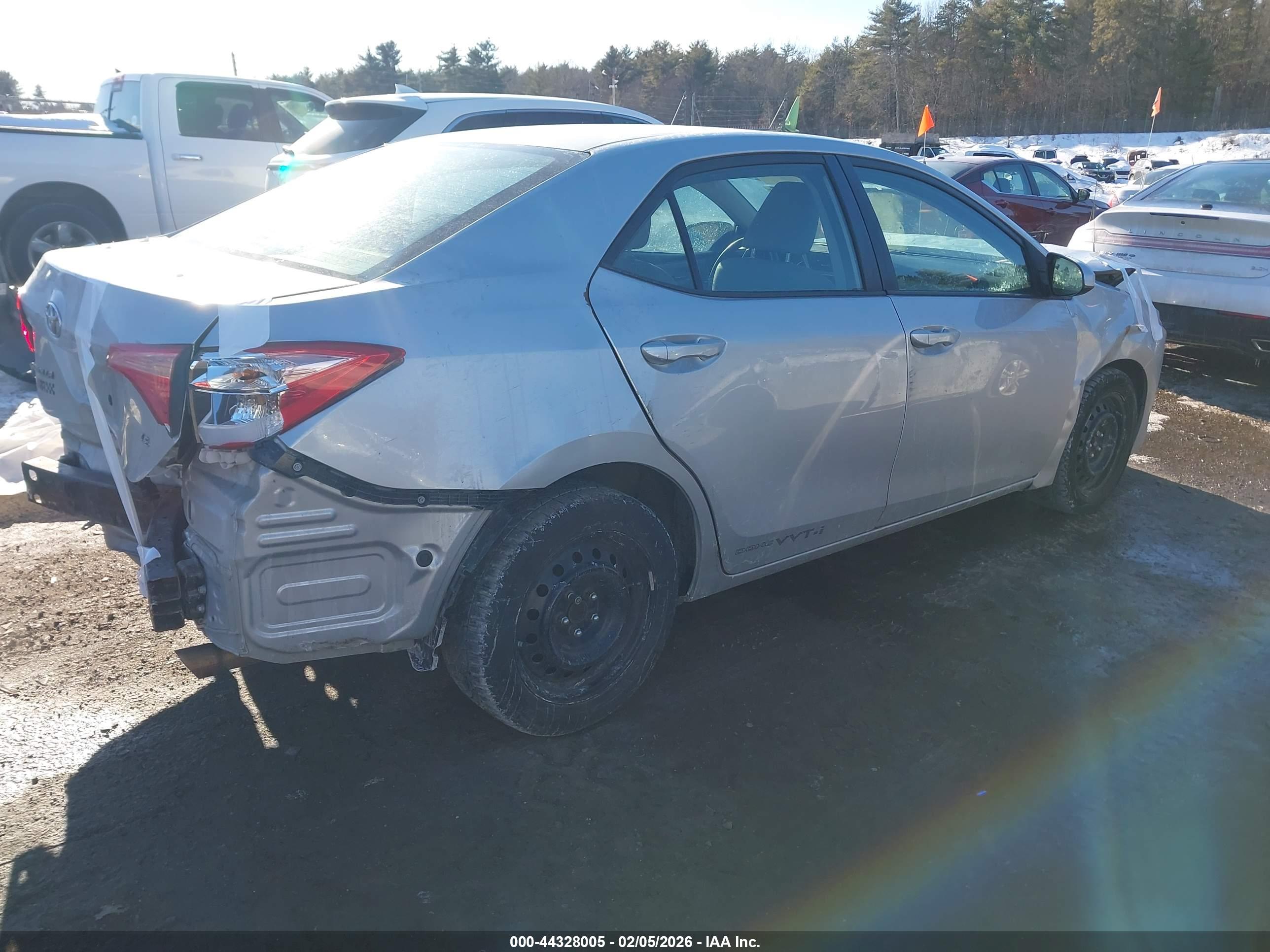 TOYOTA COROLLA image 4