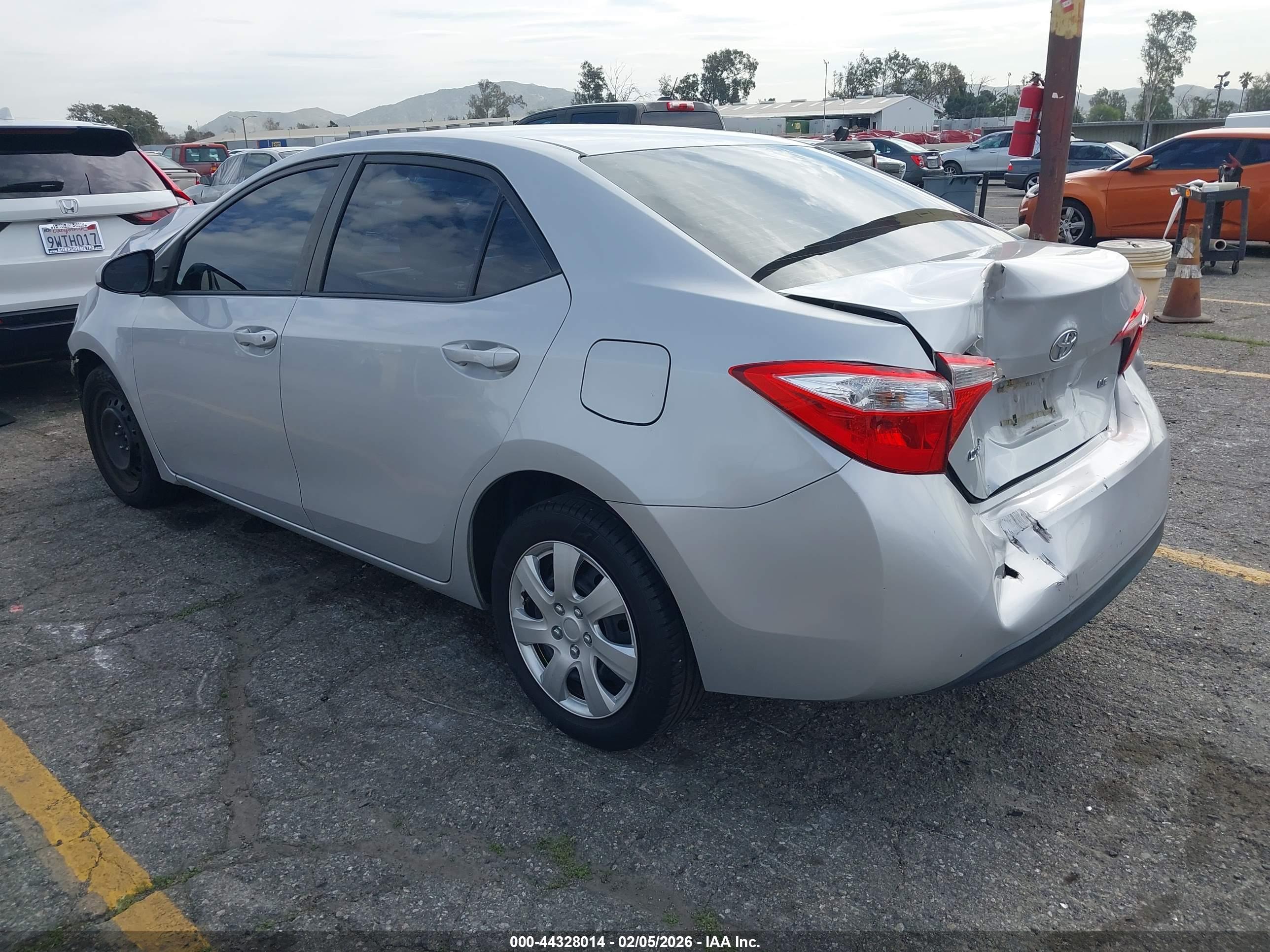 TOYOTA COROLLA image 3