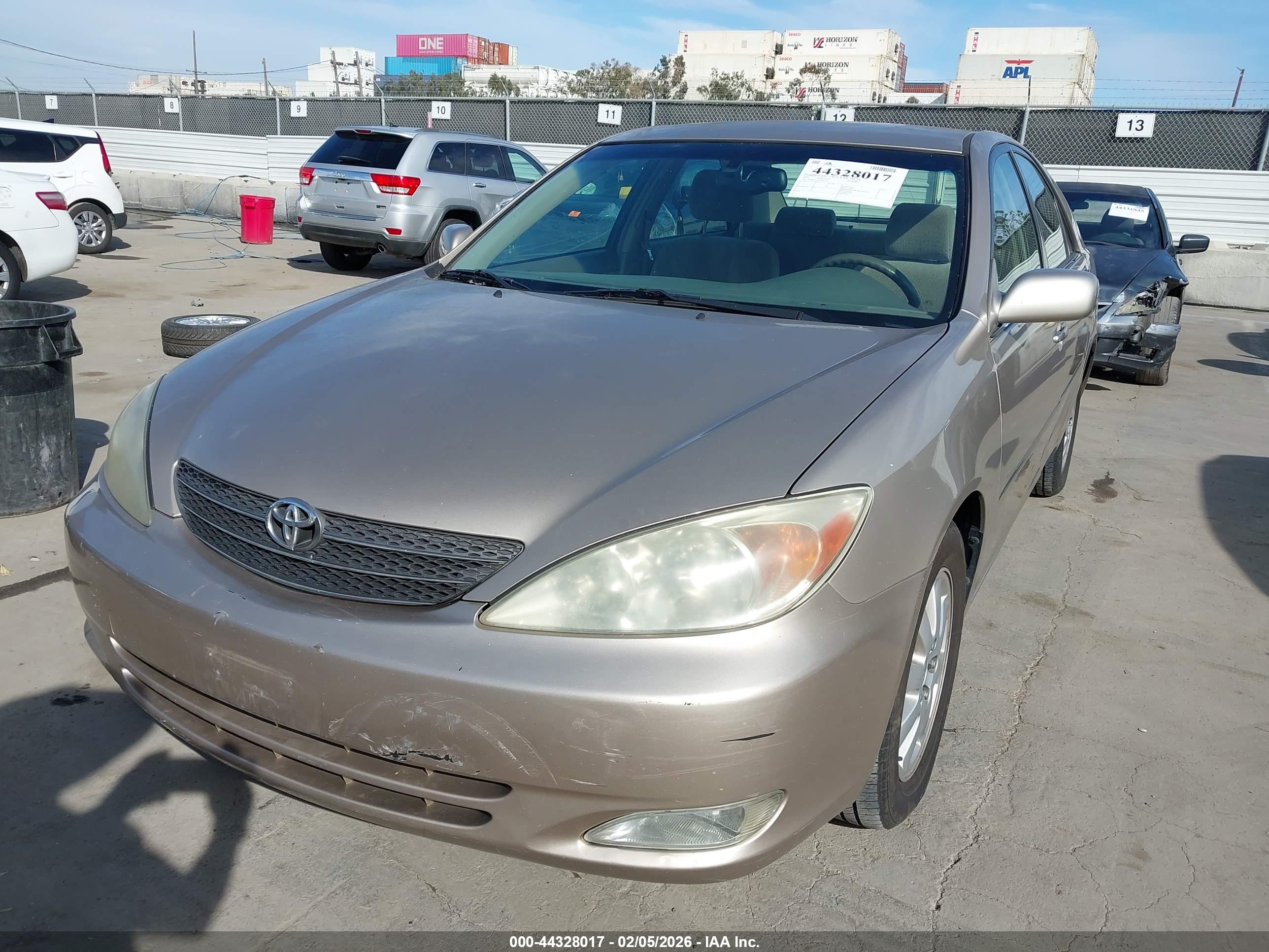 TOYOTA CAMRY image 6