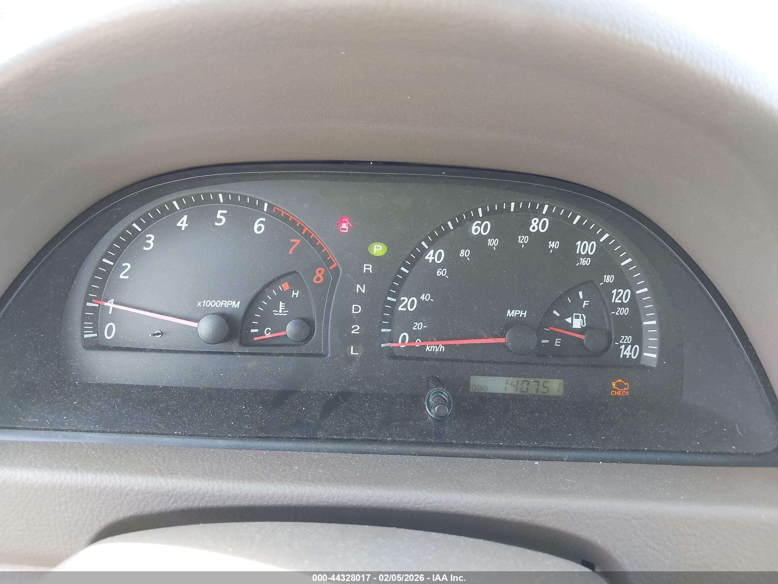 TOYOTA CAMRY image 7