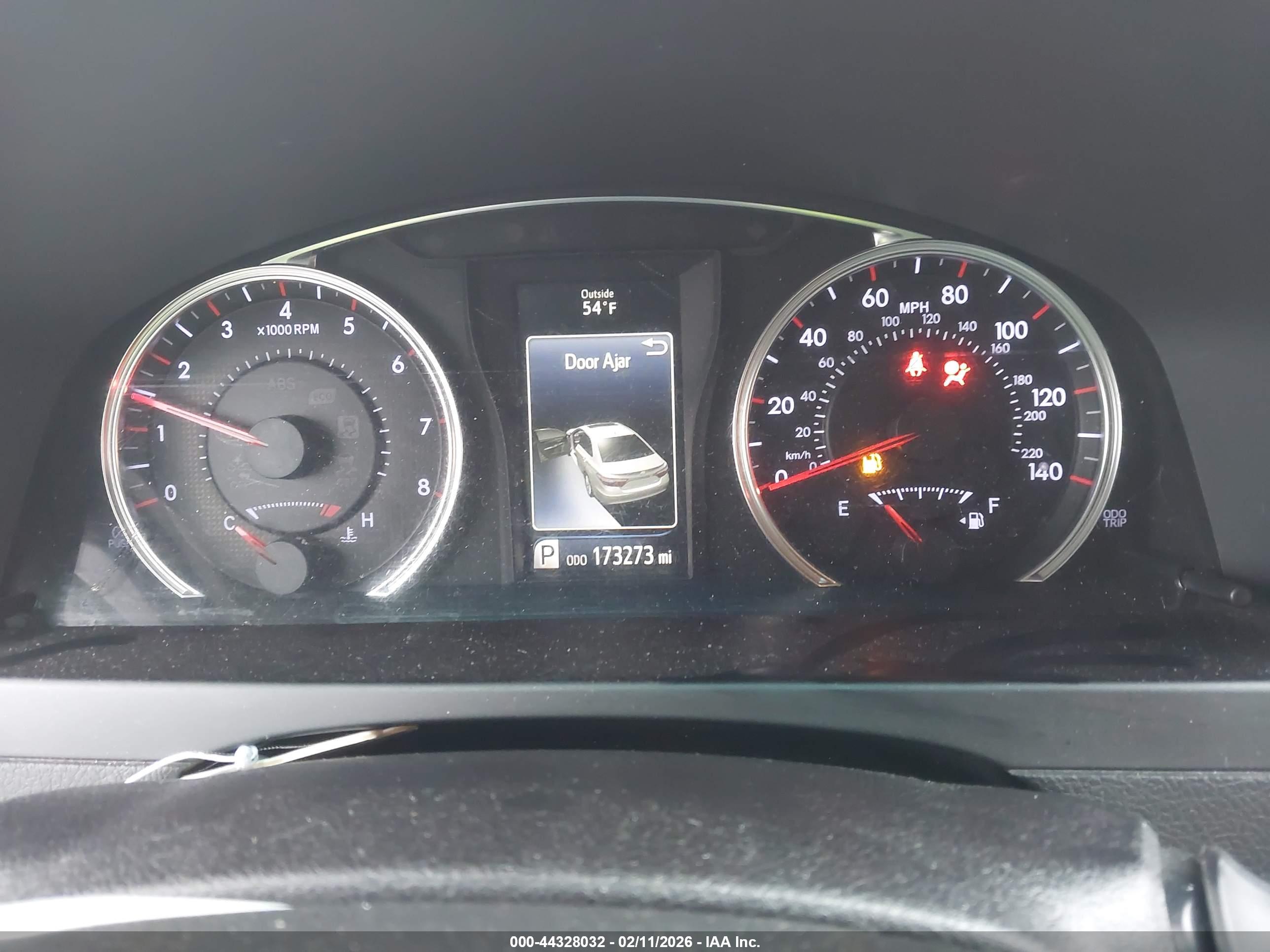 TOYOTA CAMRY image 7
