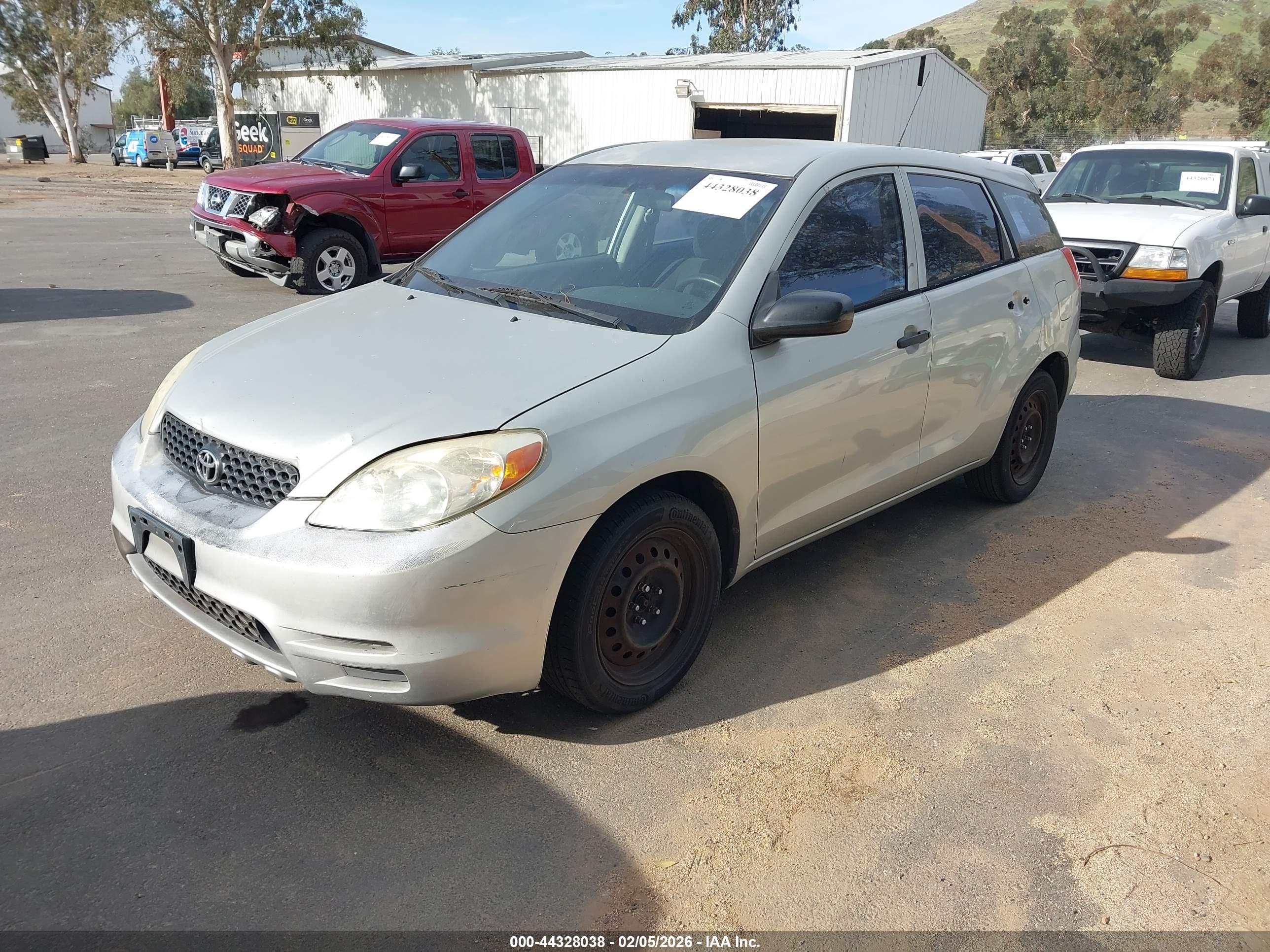 TOYOTA MATRIX image 2