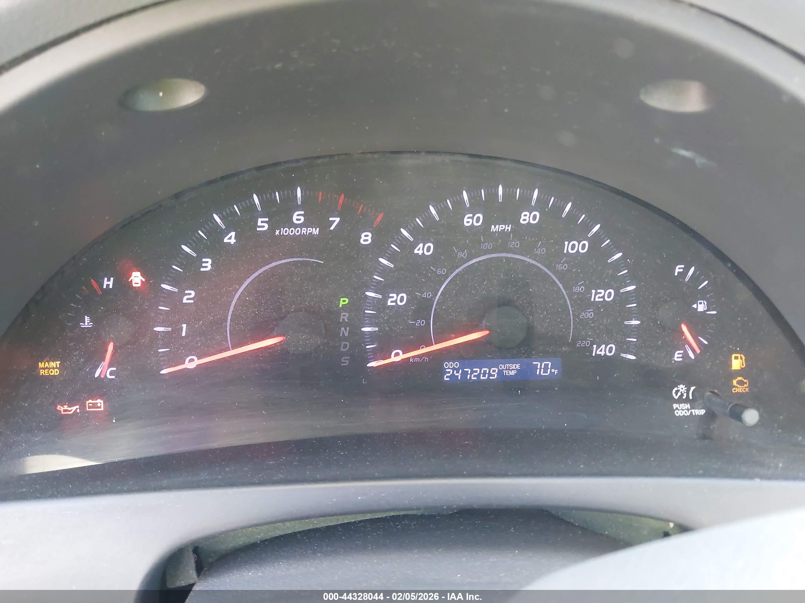 TOYOTA CAMRY image 7