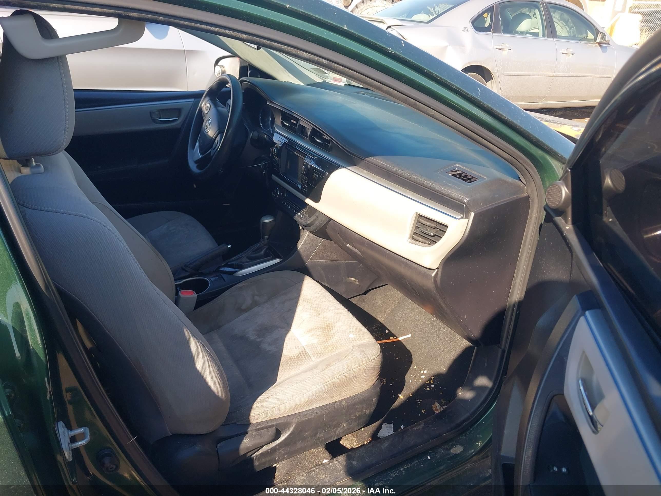 TOYOTA COROLLA image 5