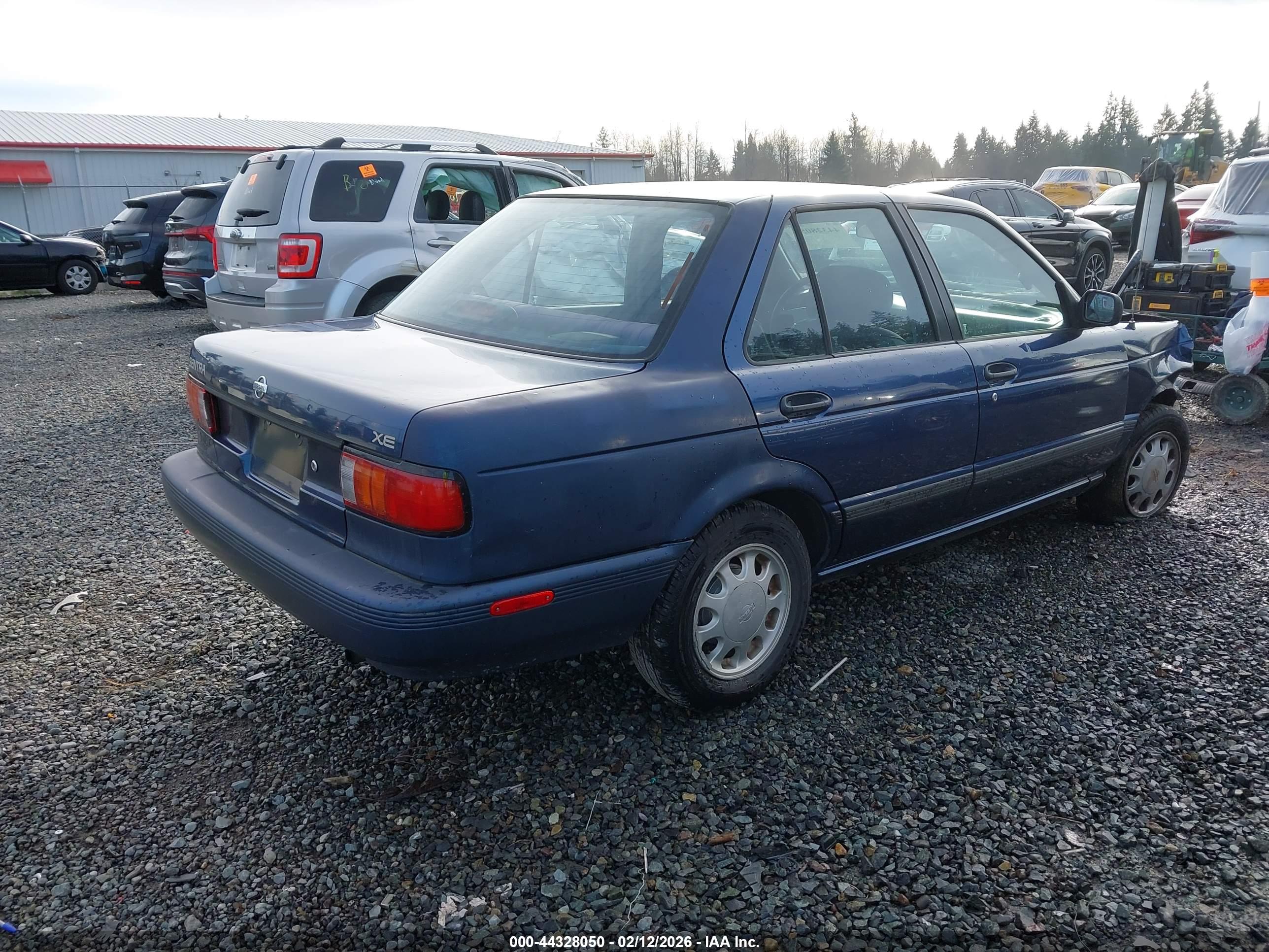 NISSAN SENTRA image 4