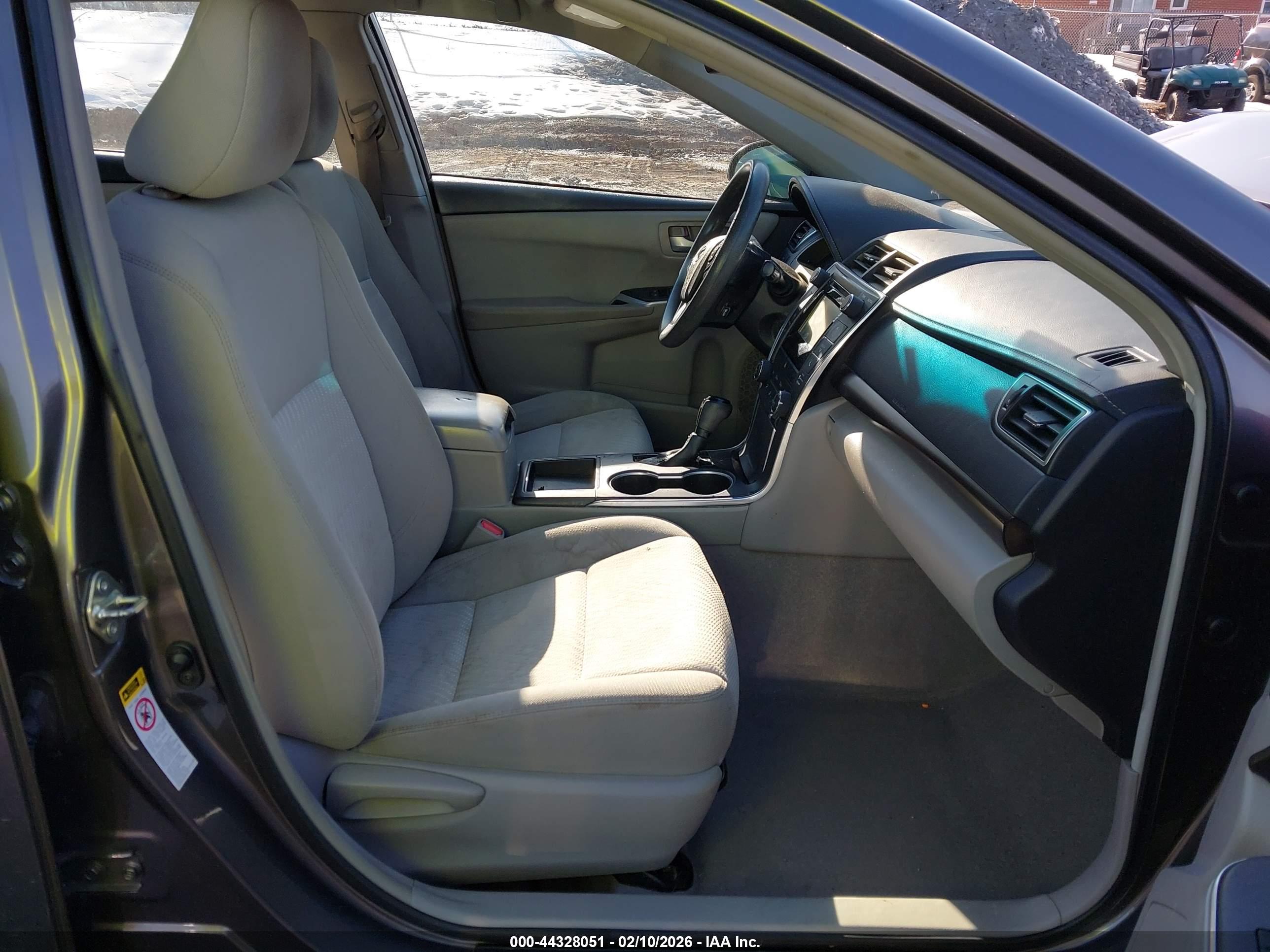 TOYOTA CAMRY image 5