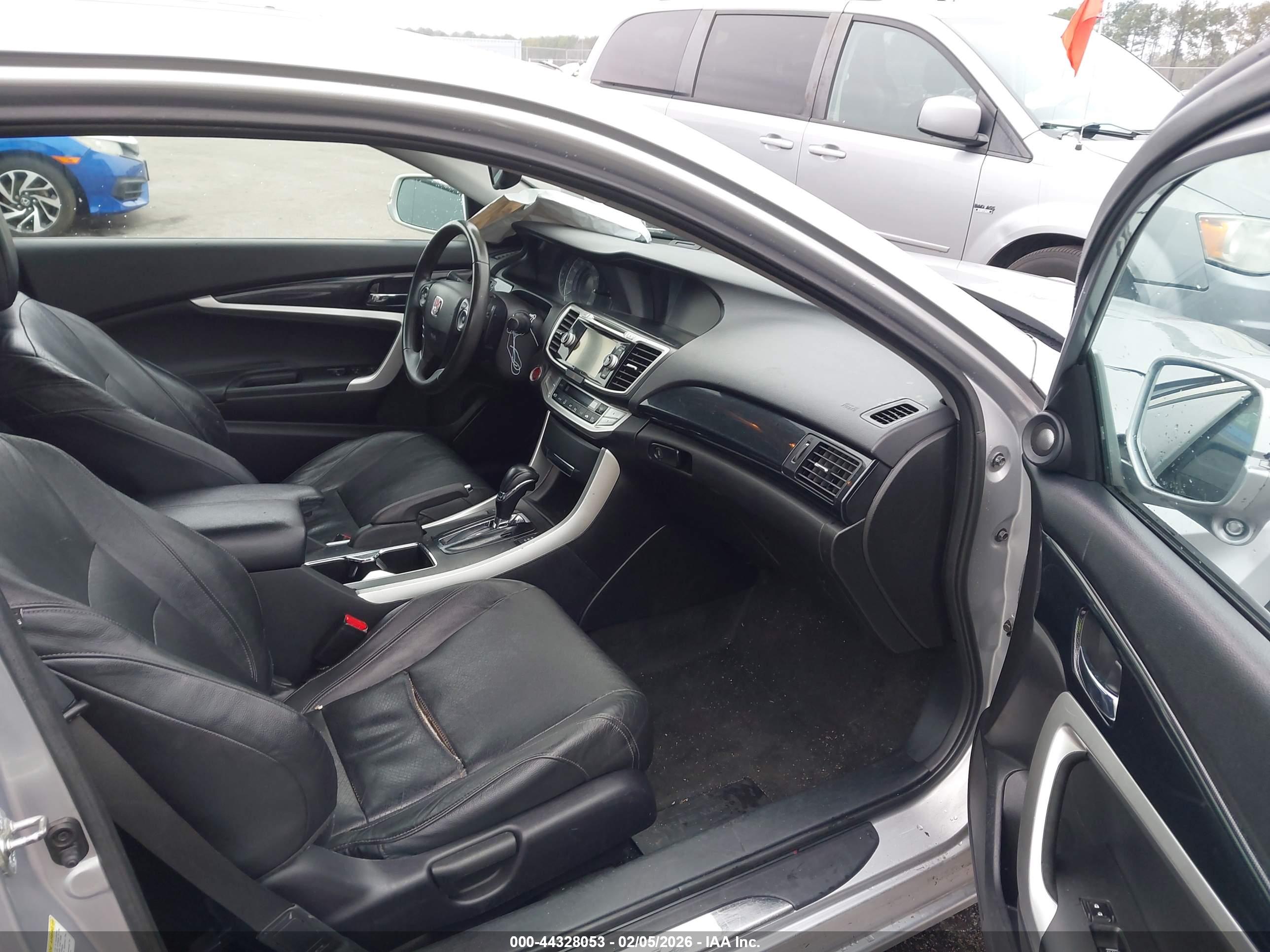 HONDA ACCORD image 5
