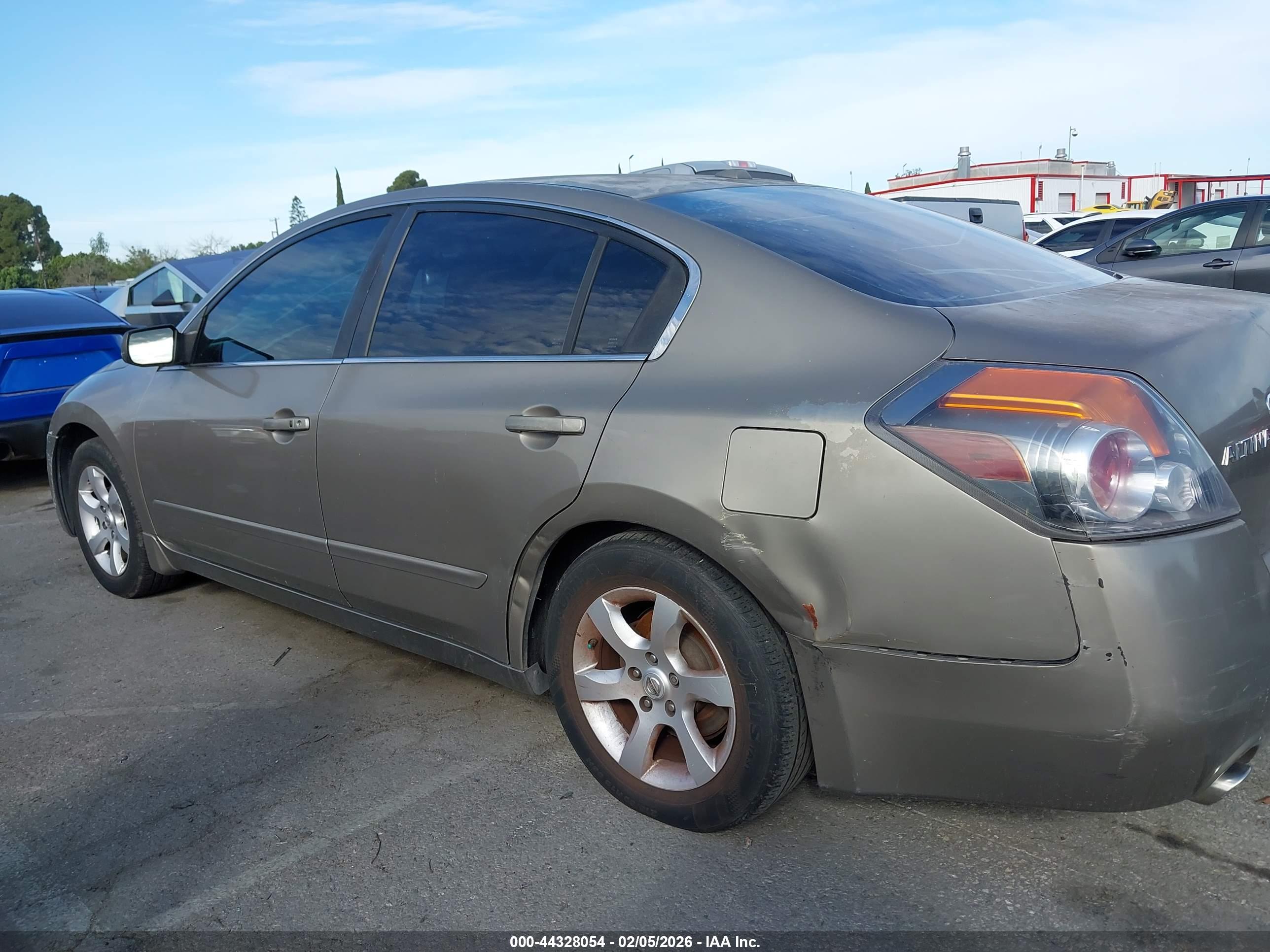 NISSAN ALTIMA image 6