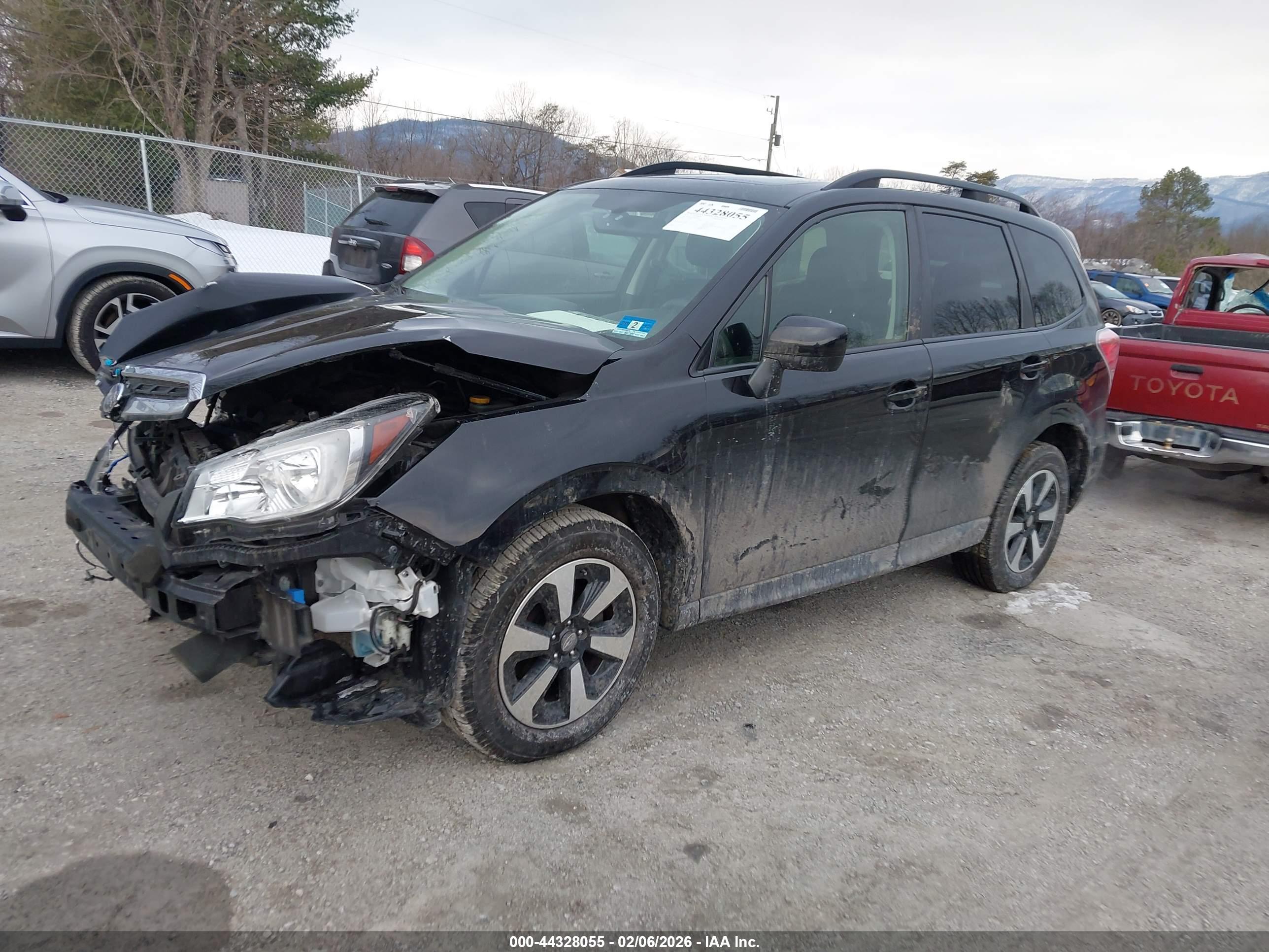 SUBARU FORESTER image 2