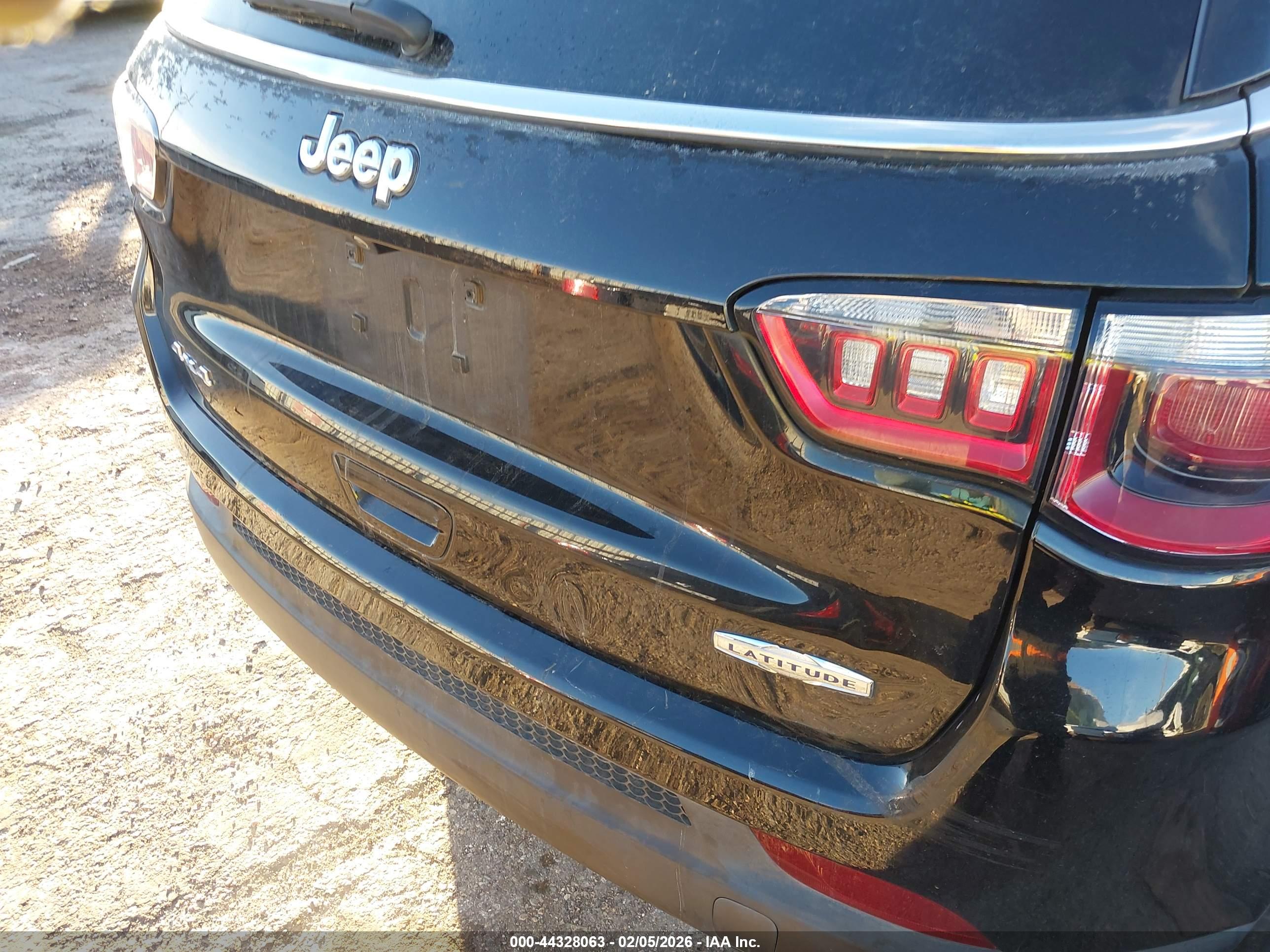 JEEP COMPASS image 6