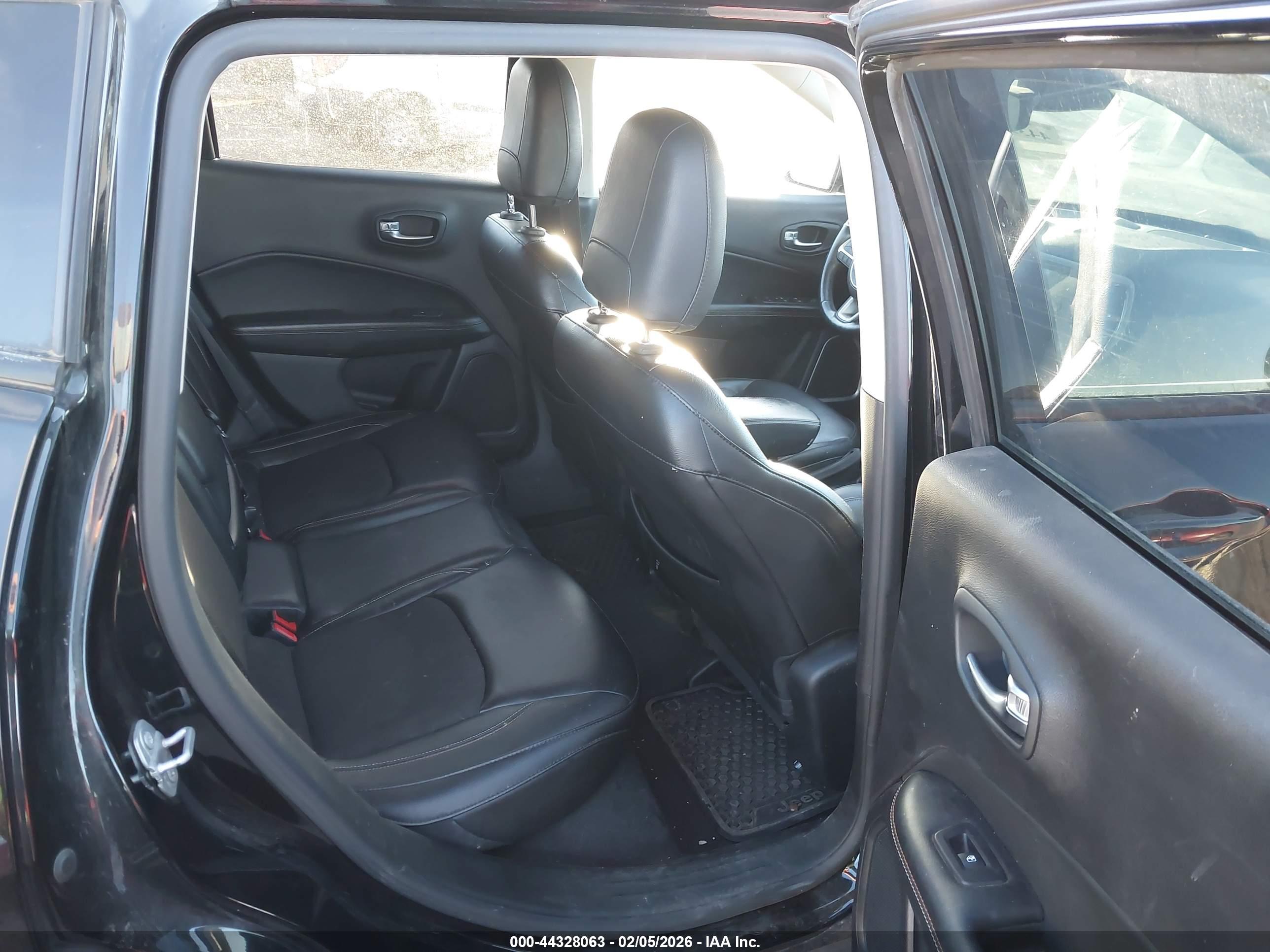 JEEP COMPASS image 8