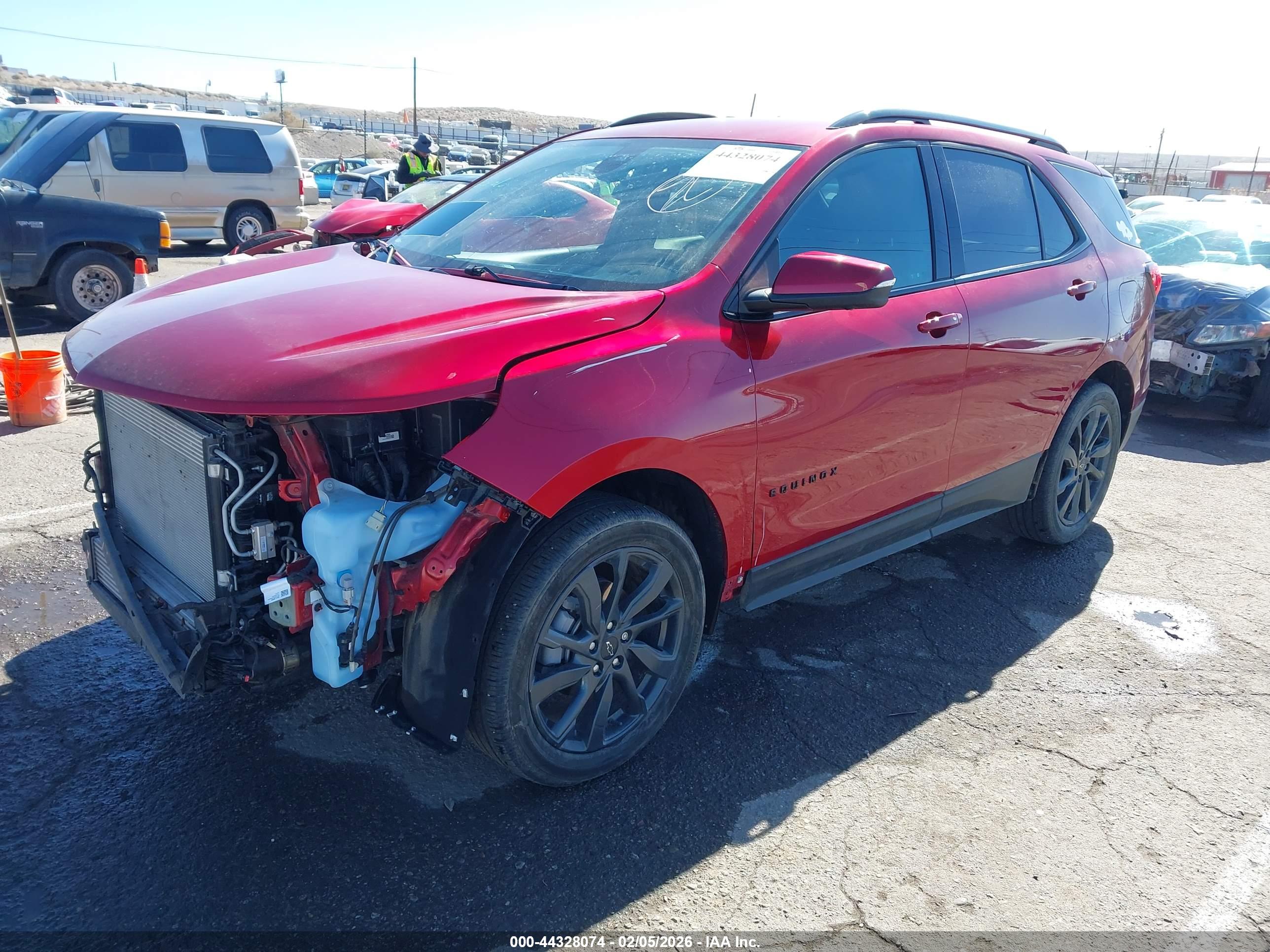 CHEVROLET EQUINOX image 2