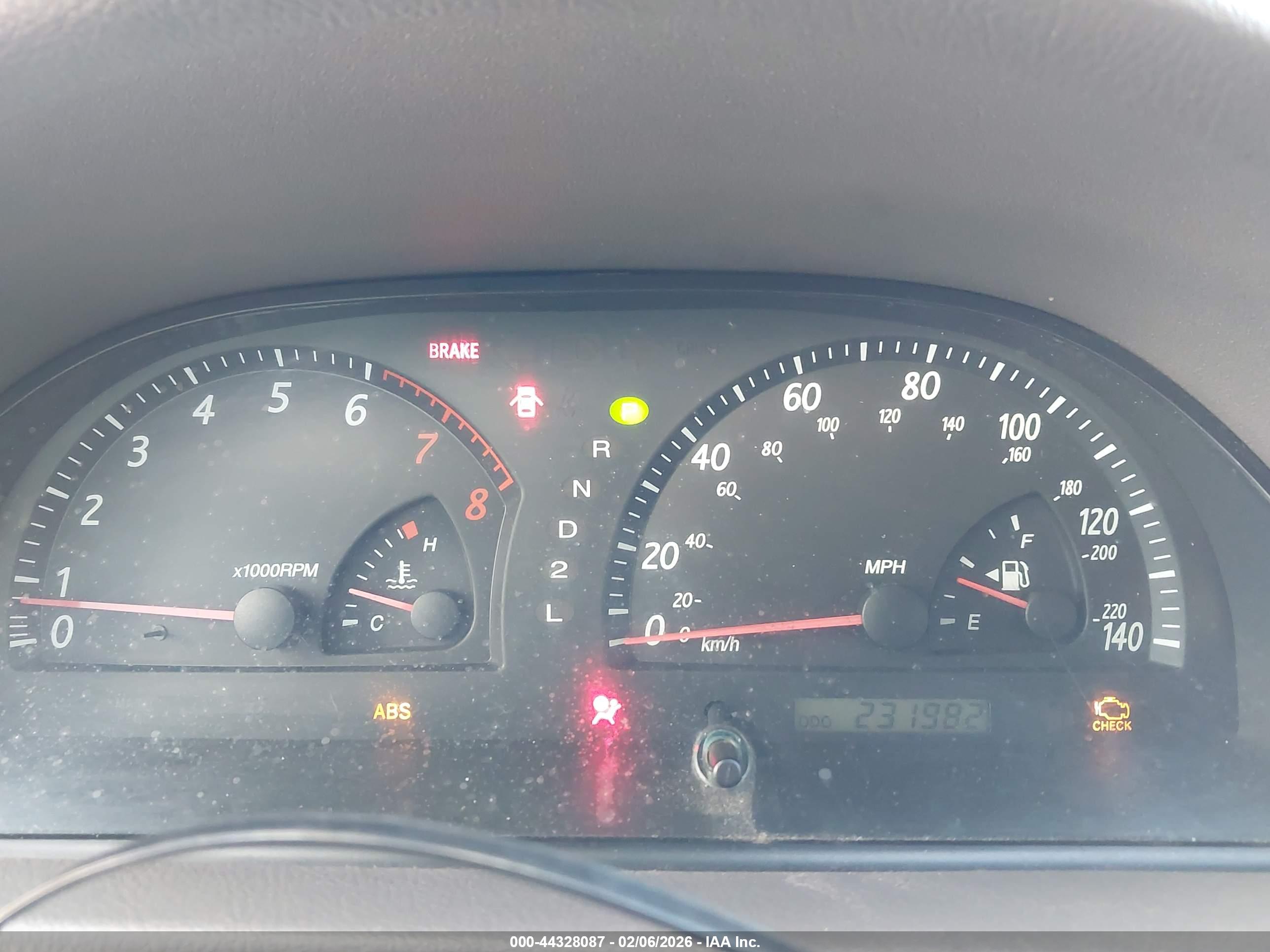 TOYOTA CAMRY image 7