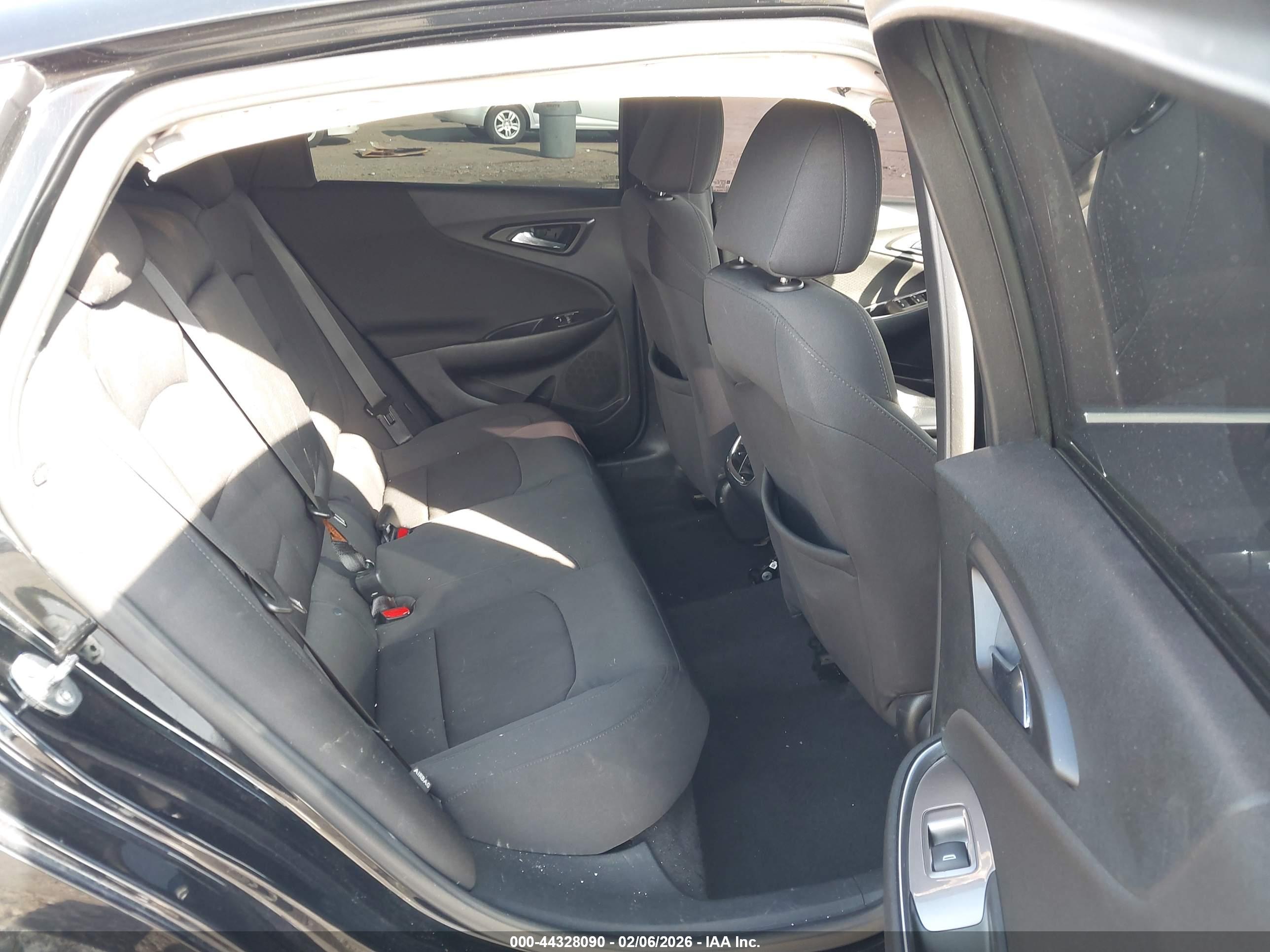 CHEVROLET MALIBU image 8