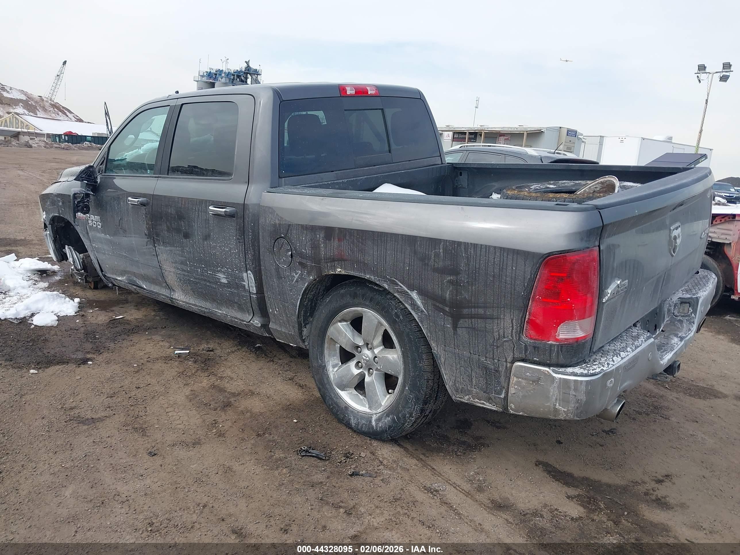 RAM 1500 image 3