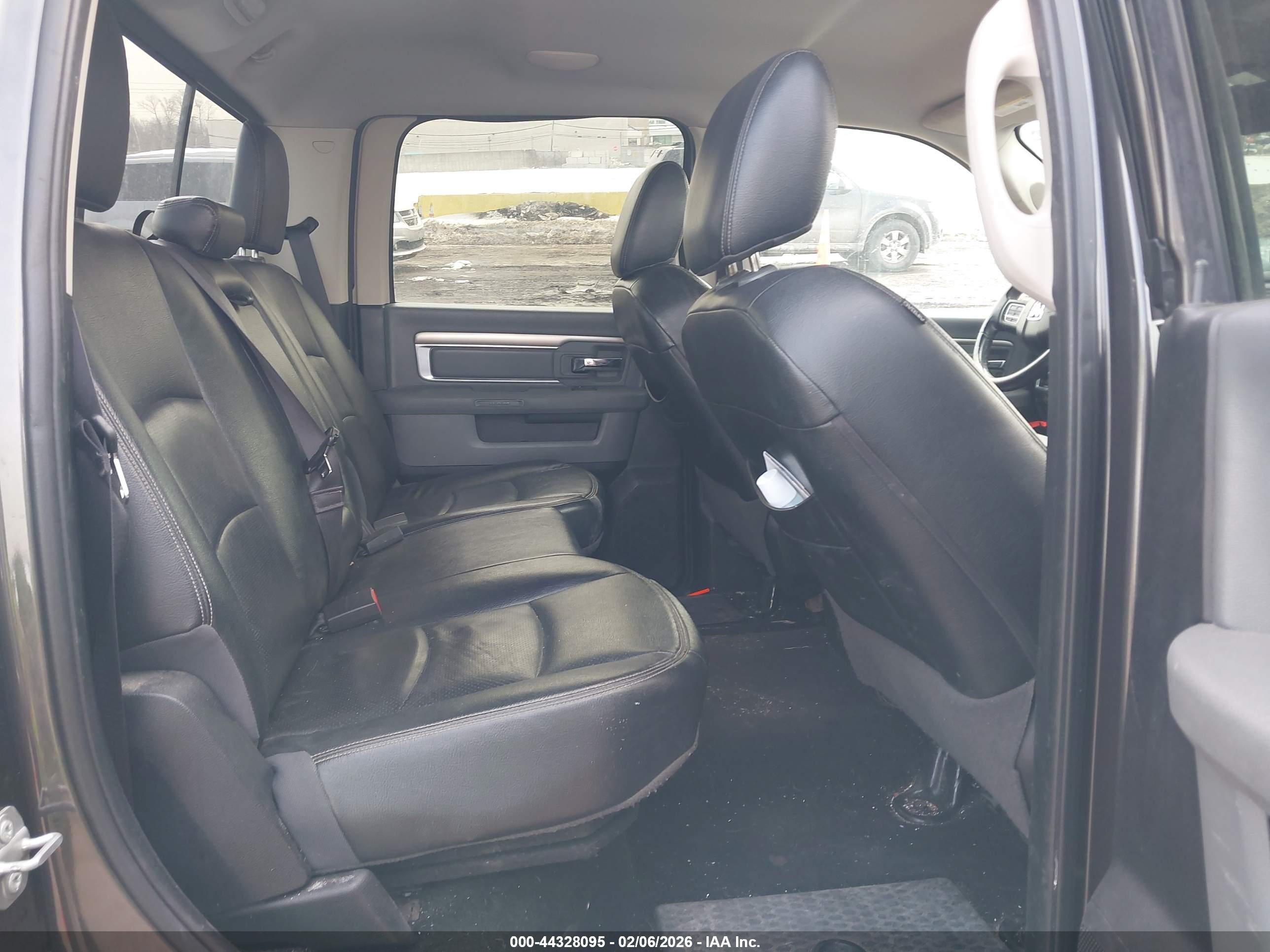 RAM 1500 image 8