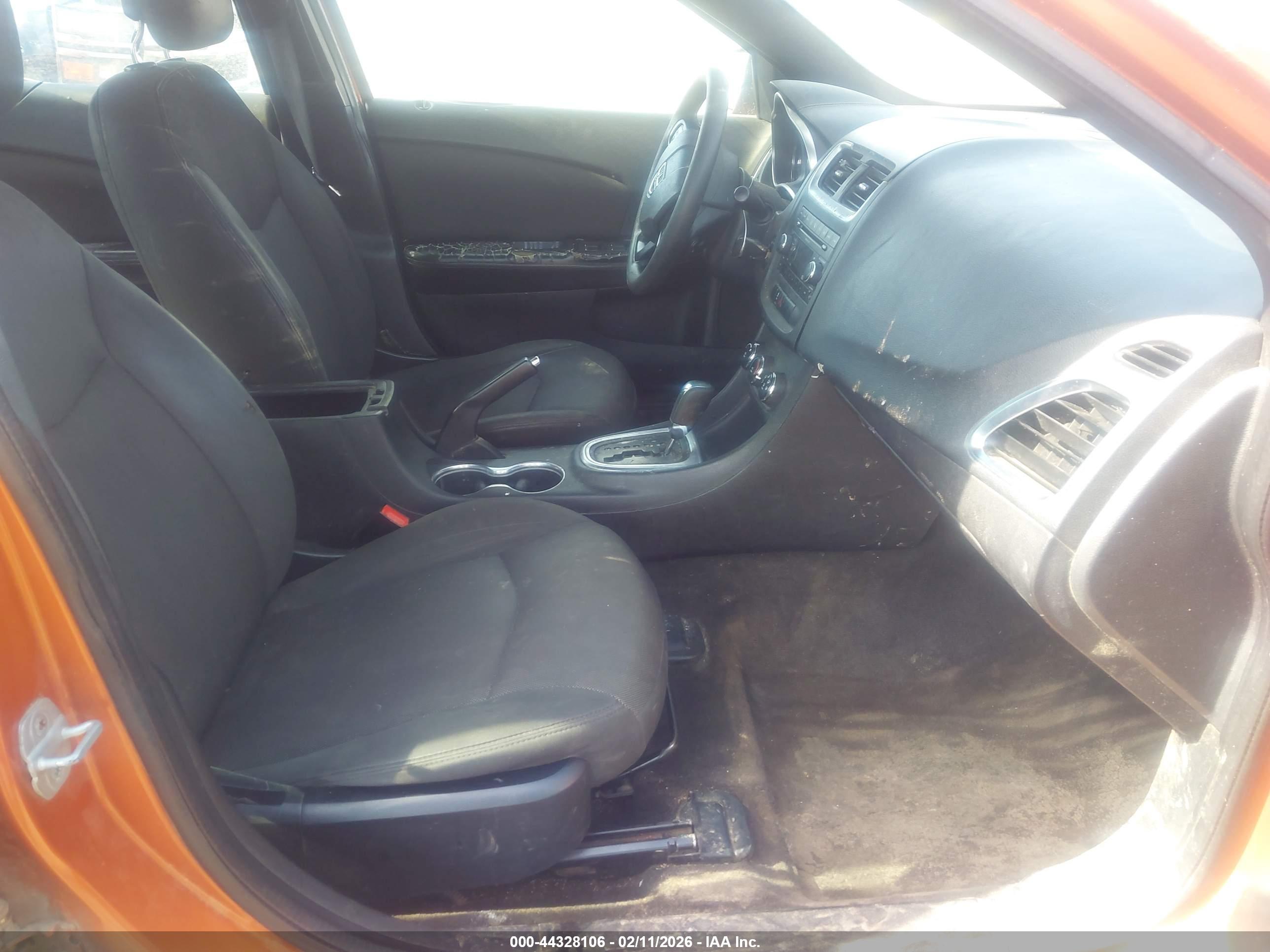 DODGE AVENGER image 5