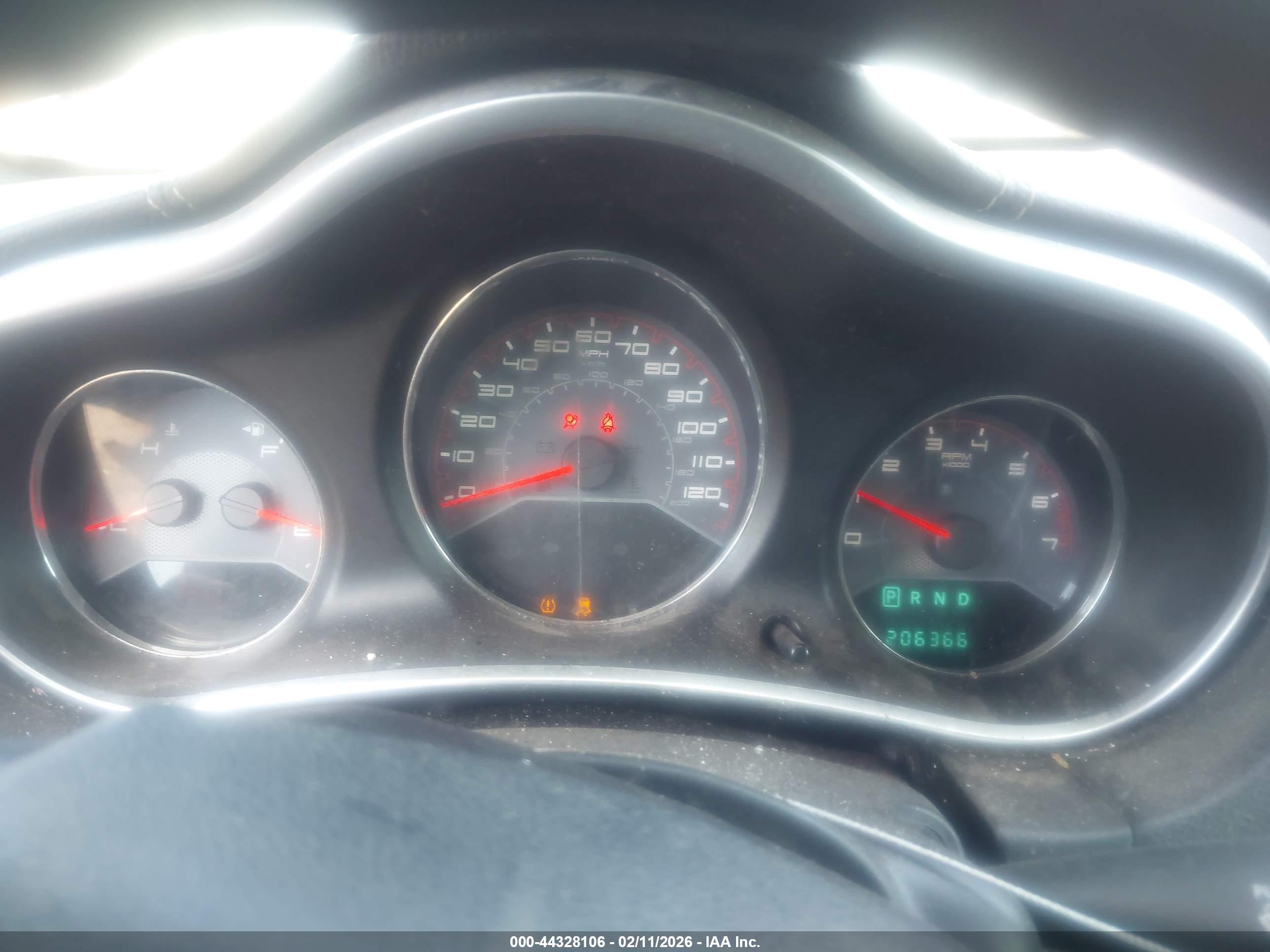 DODGE AVENGER image 7