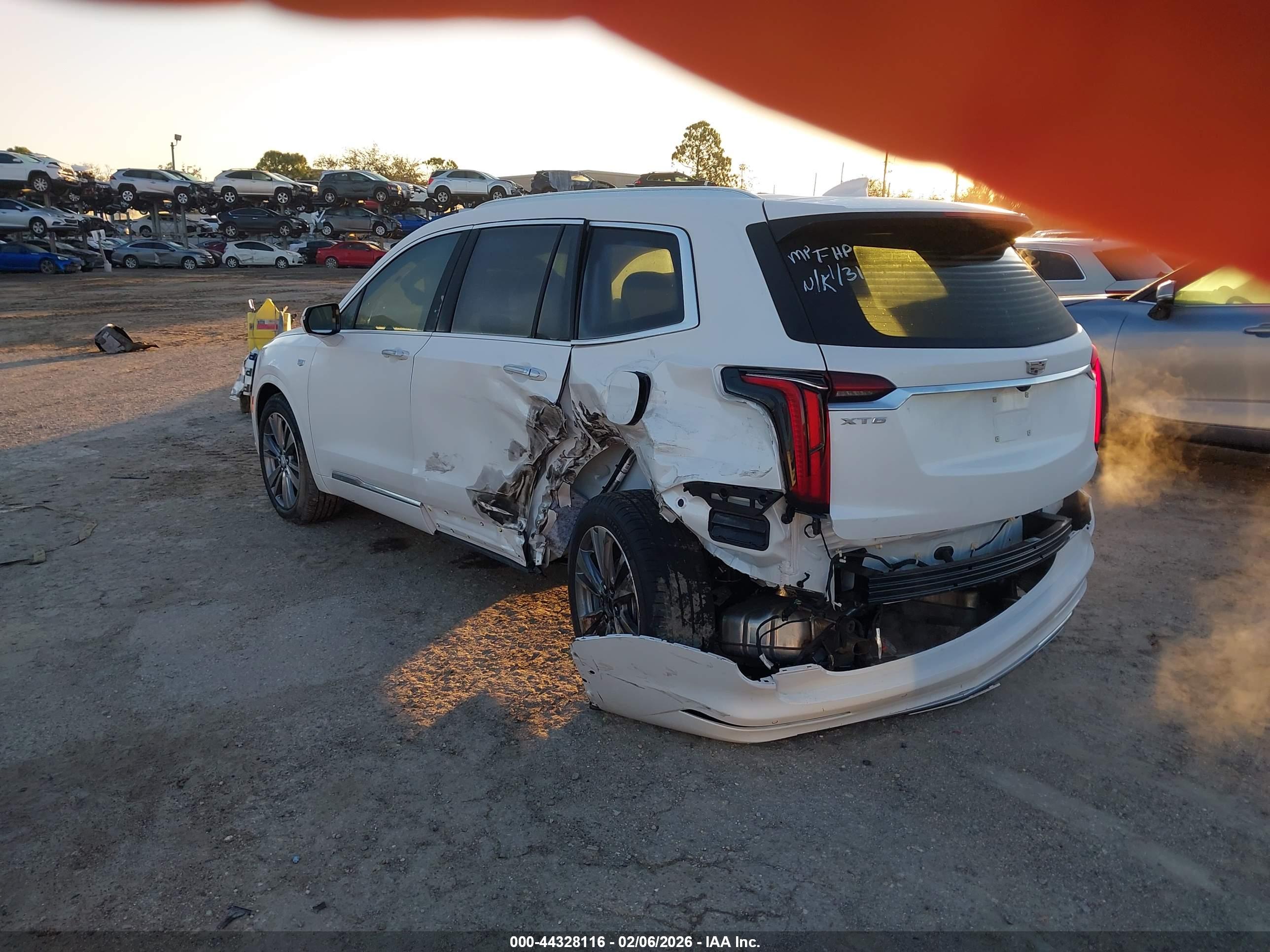 CADILLAC XT6 image 3