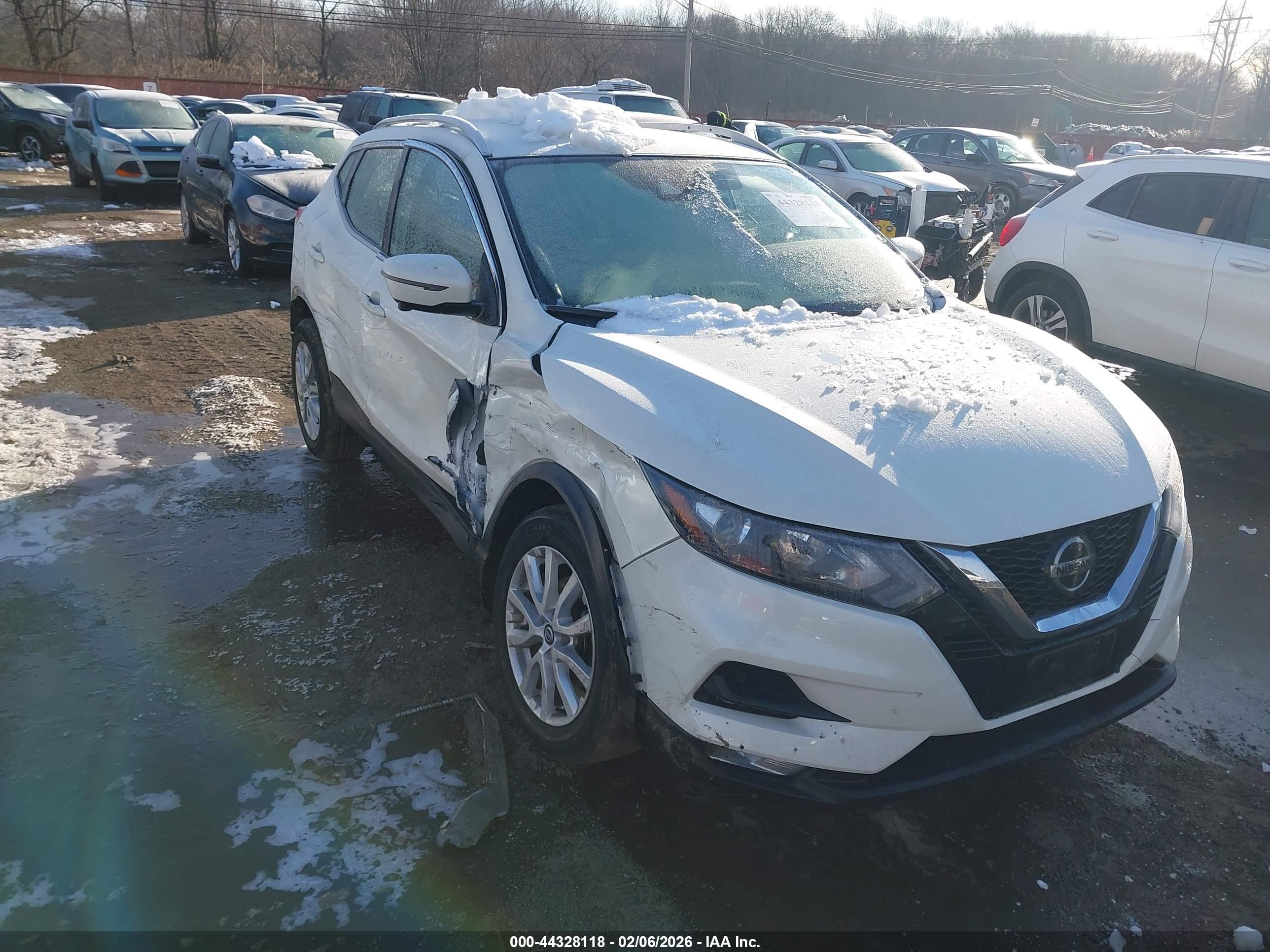 NISSAN ROGUE image 6