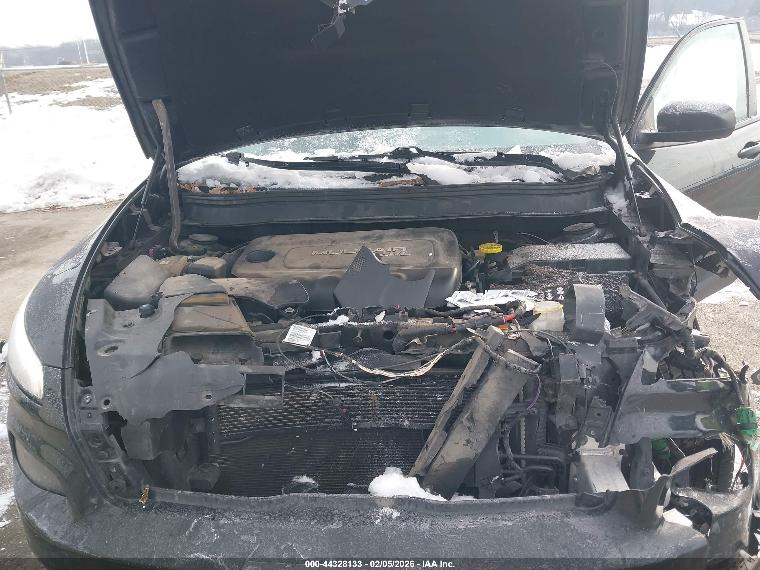 JEEP CHEROKEE image 10