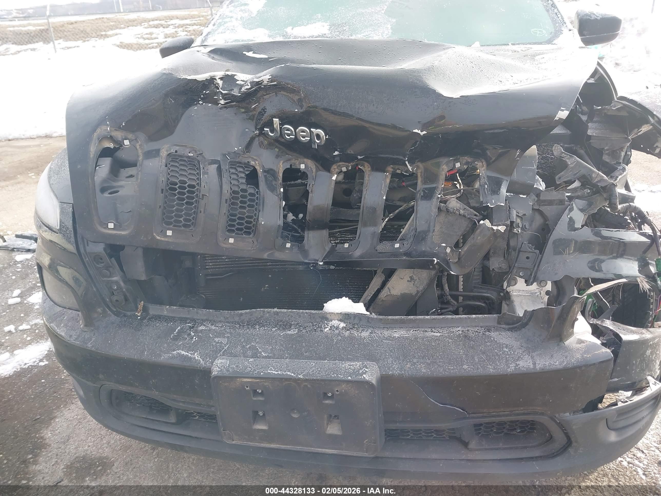 JEEP CHEROKEE image 6