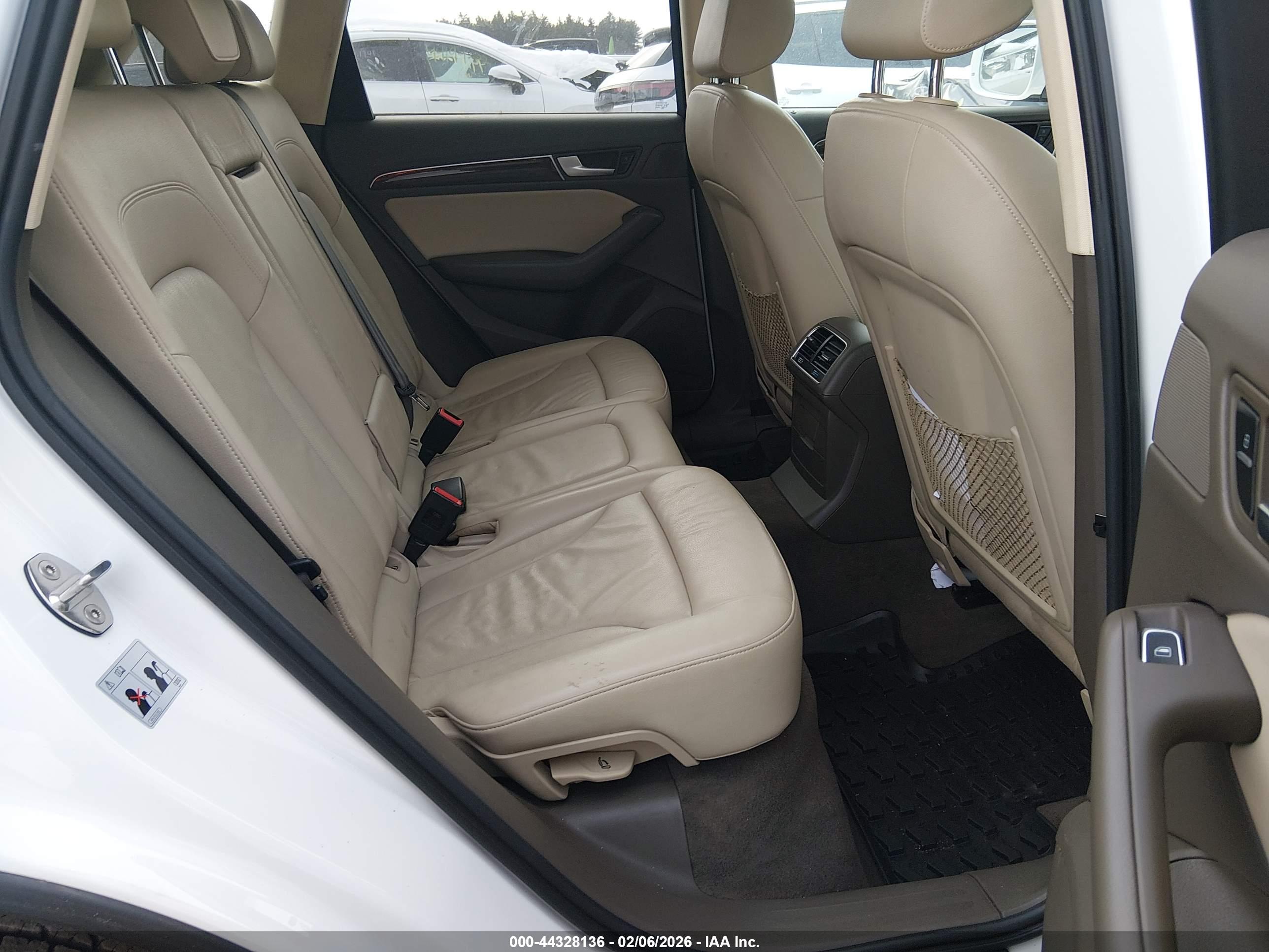 AUDI Q5 image 8