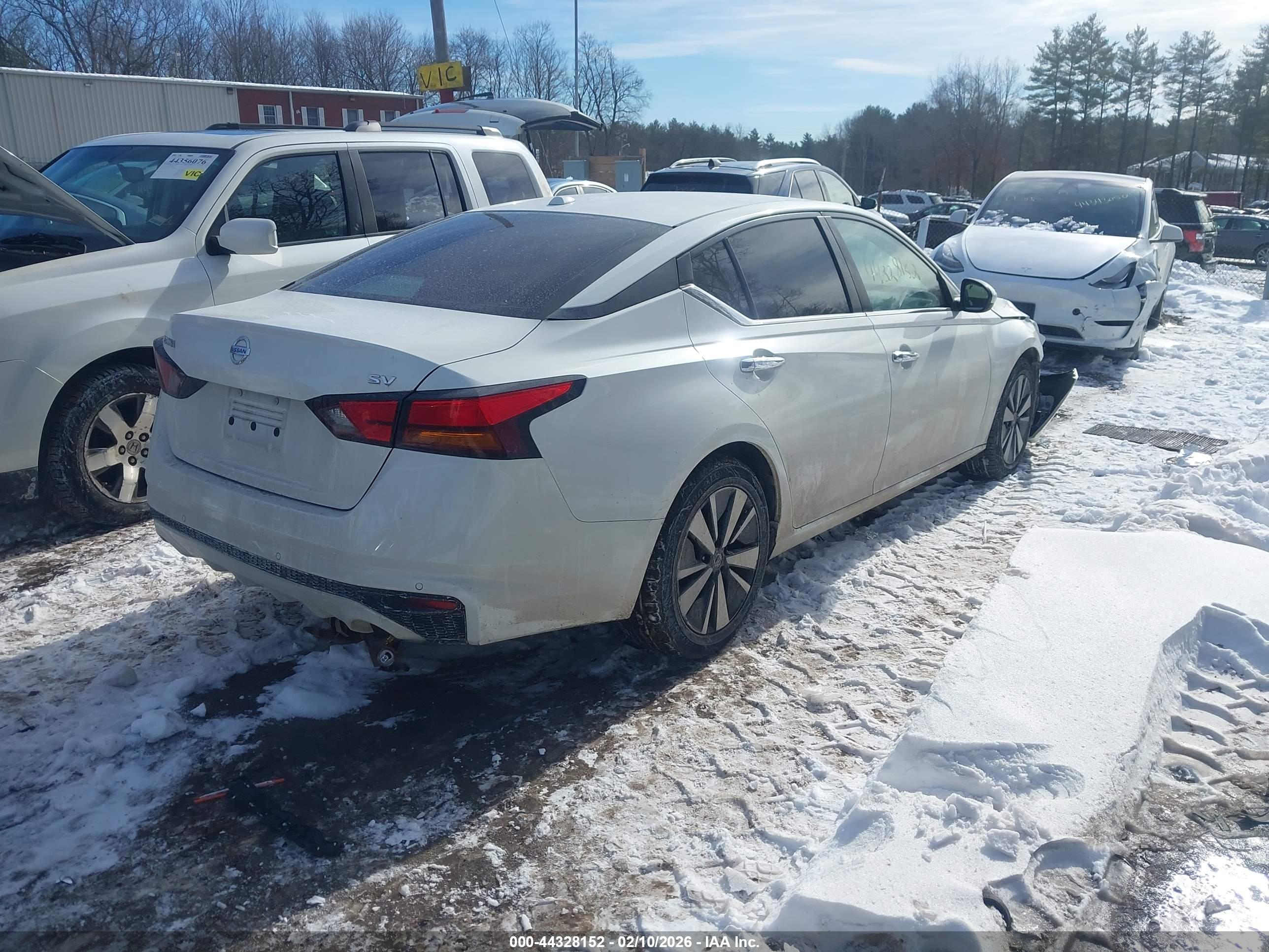 NISSAN ALTIMA image 4