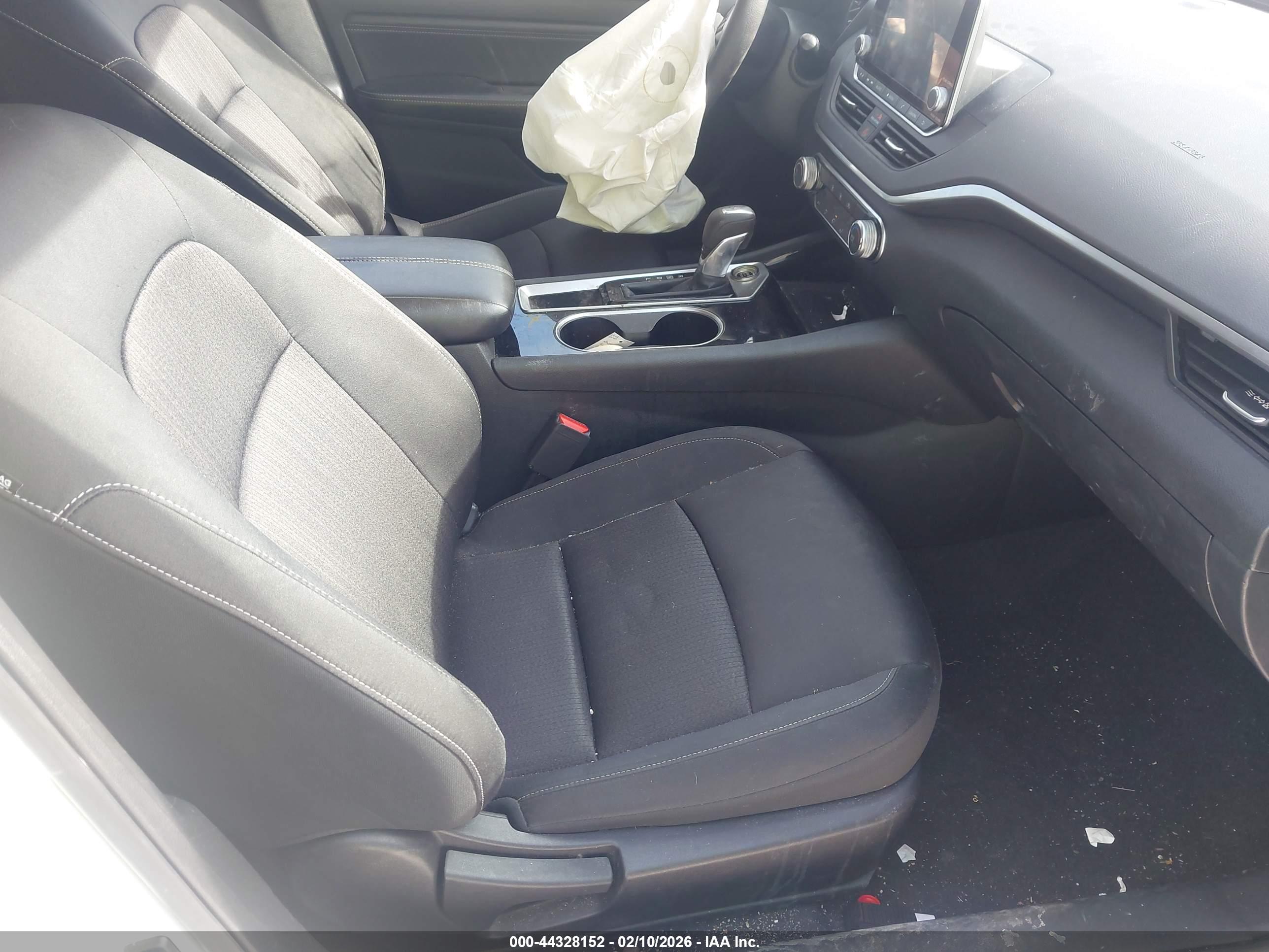 NISSAN ALTIMA image 5