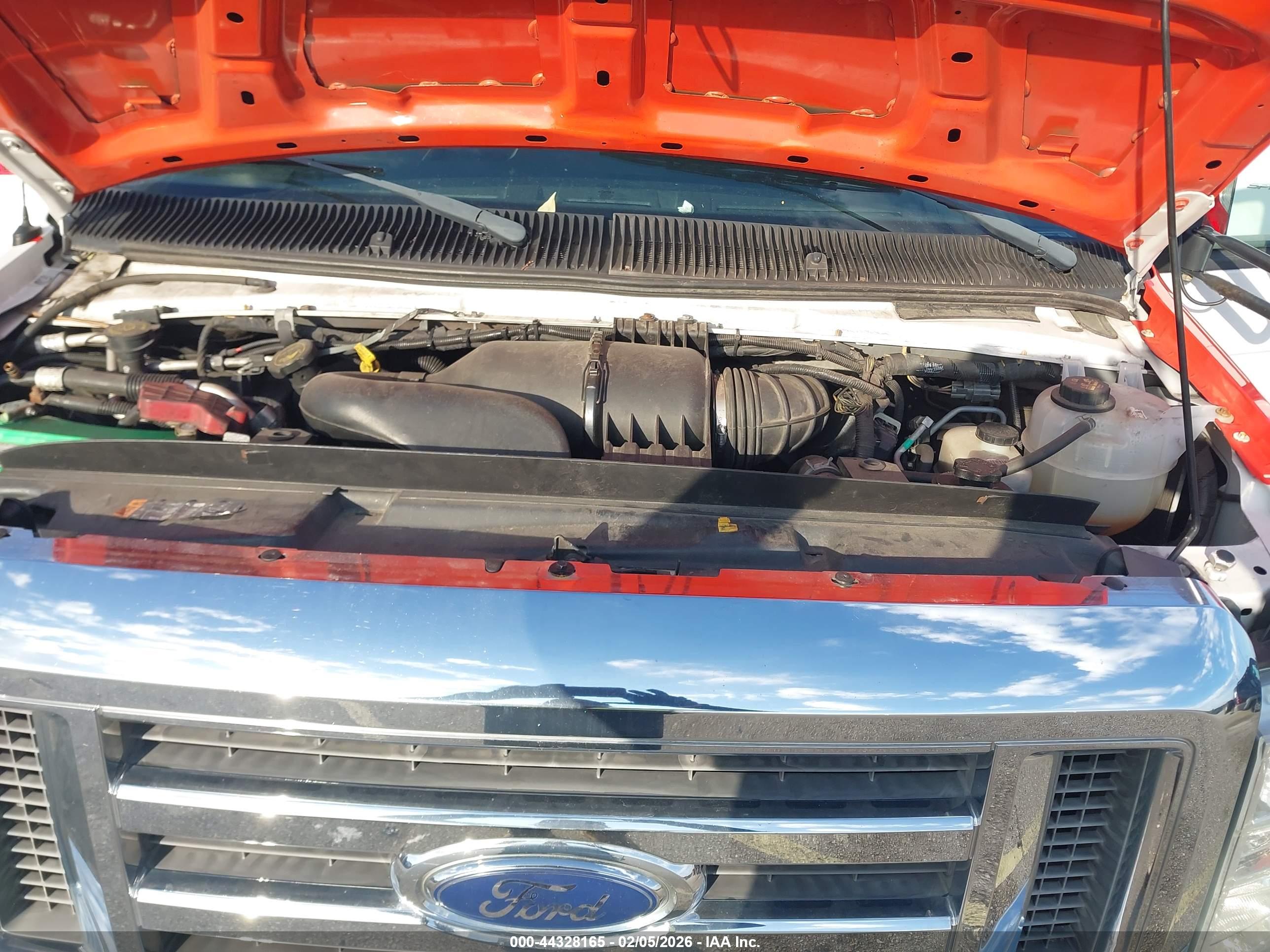 FORD E-450 image 10