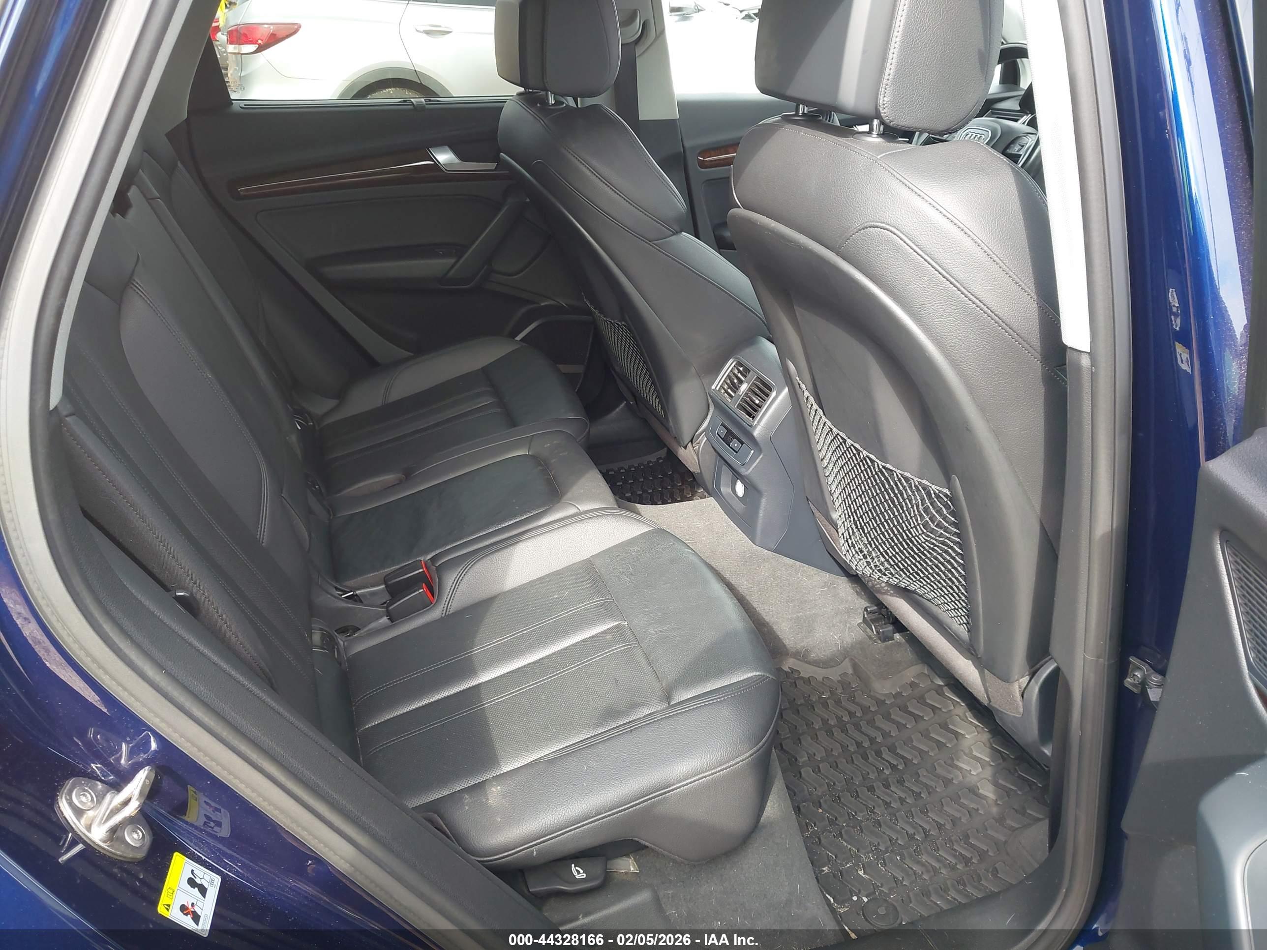 AUDI Q5 image 8