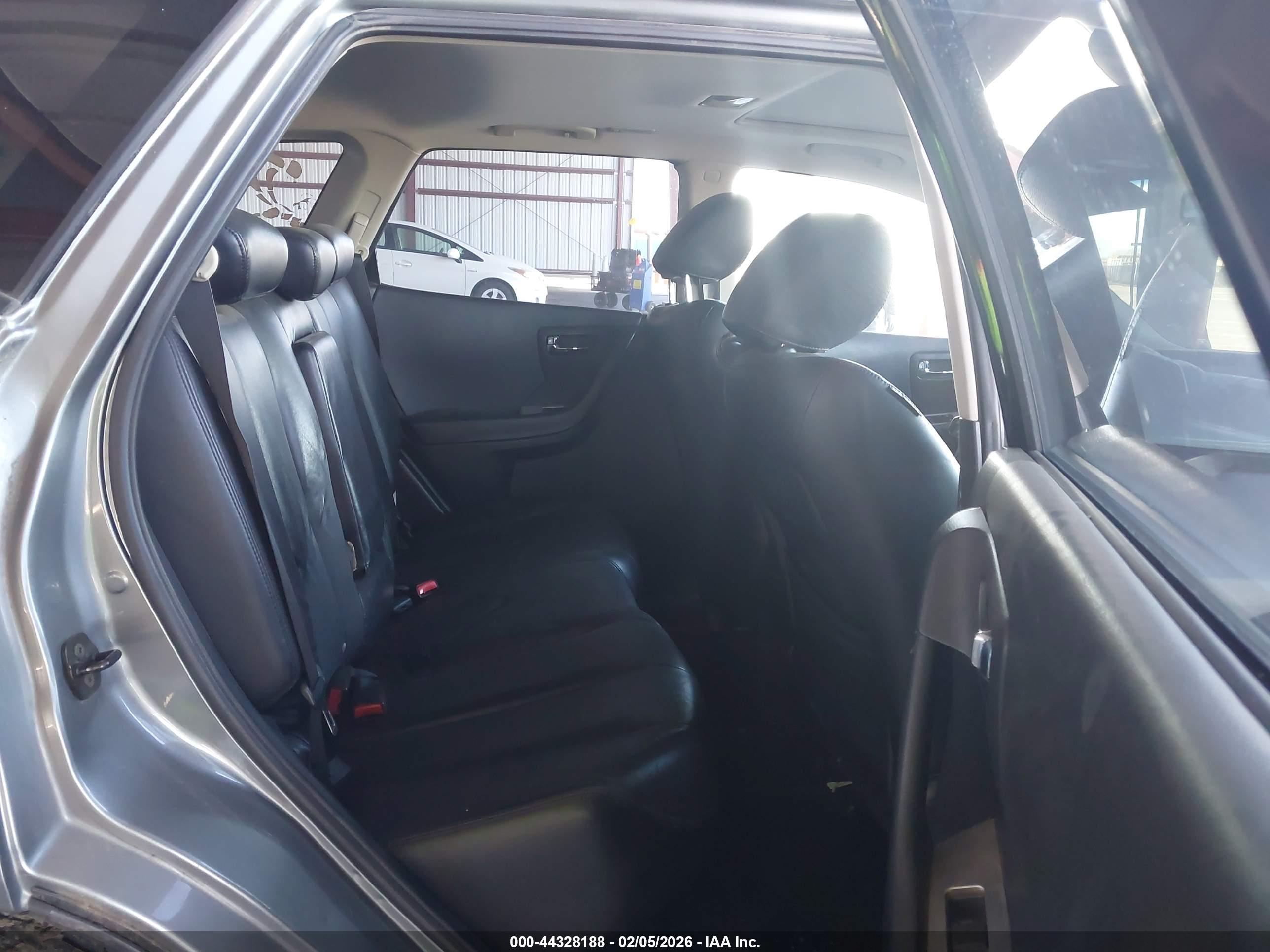 NISSAN MURANO image 8
