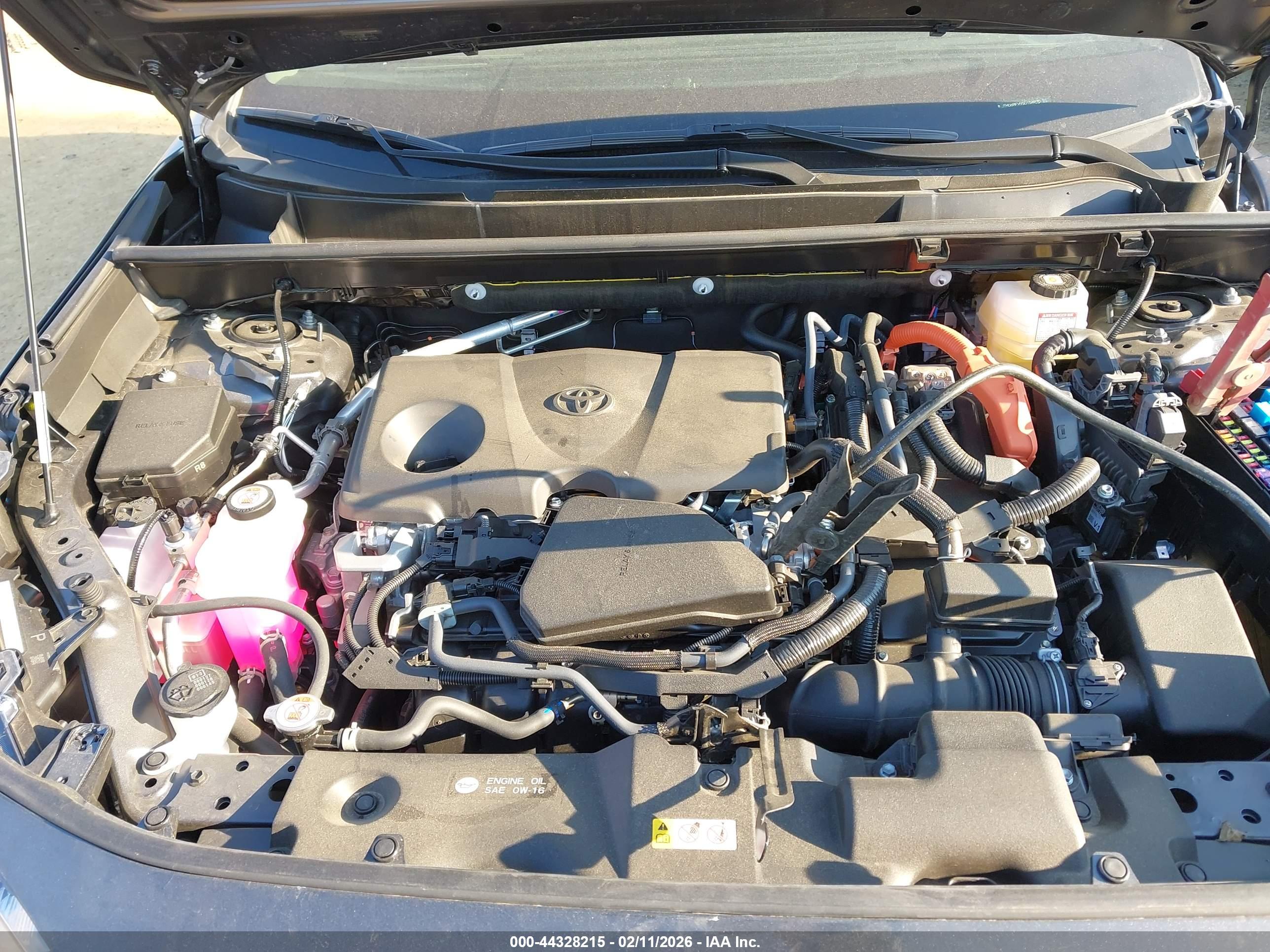 TOYOTA RAV4 image 10