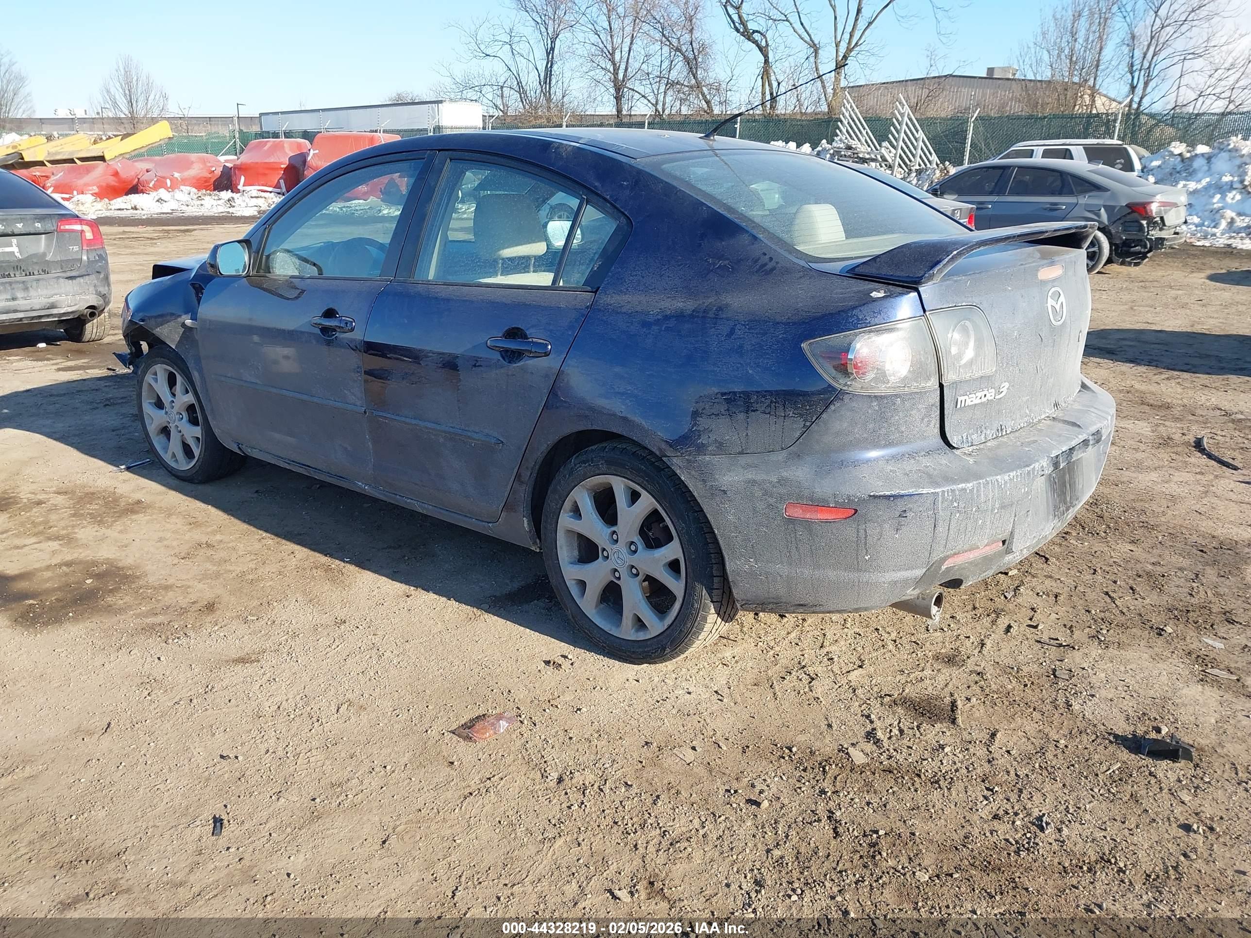 MAZDA MAZDA3 image 3