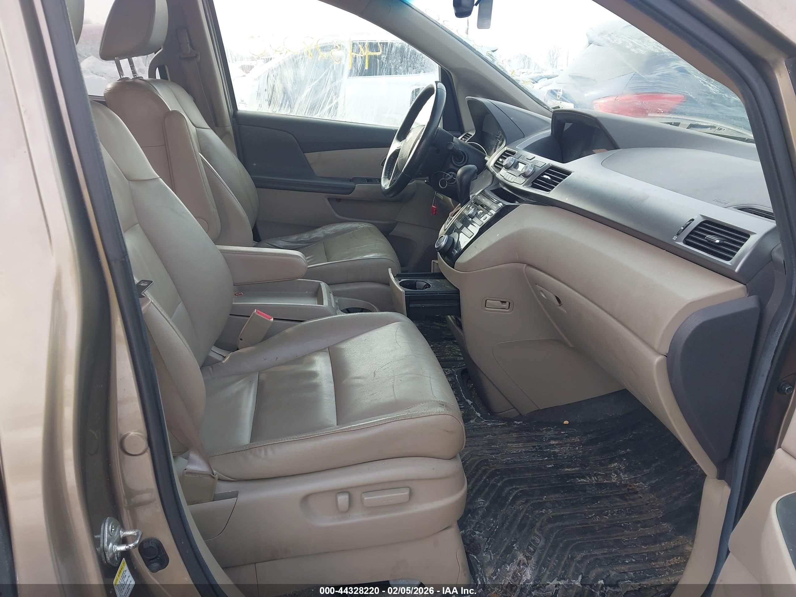 HONDA ODYSSEY image 5